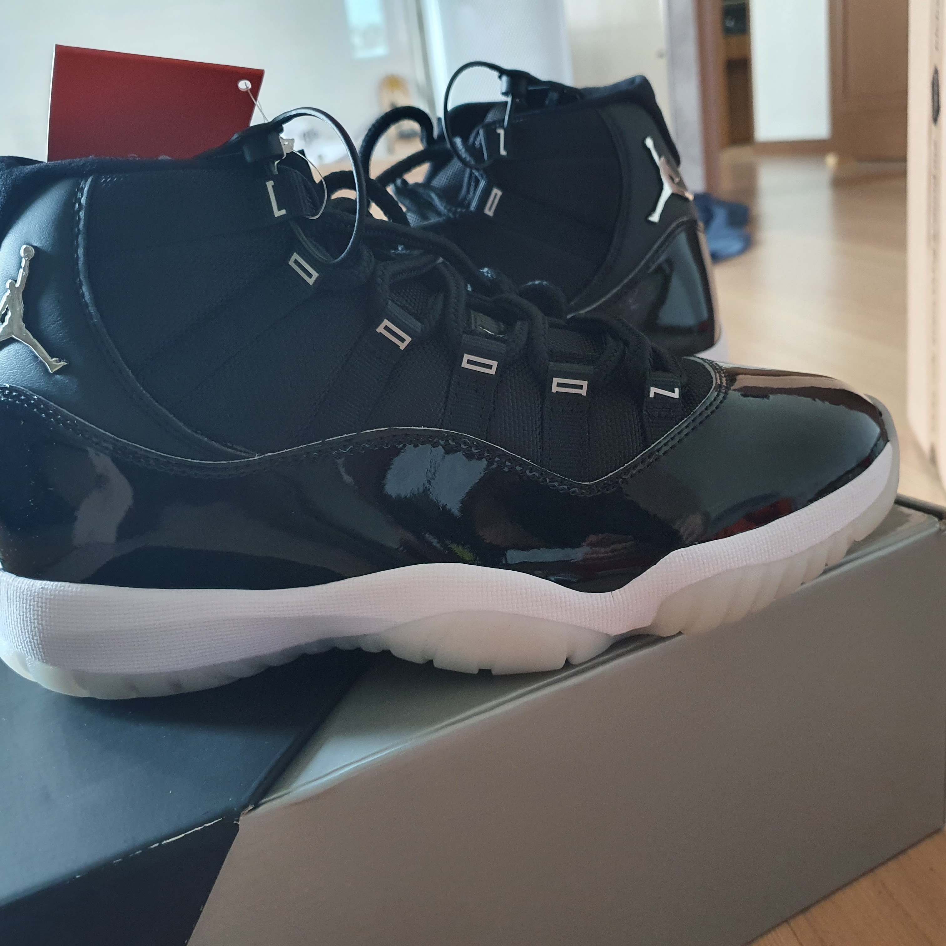 Jordan 11 Retro Jubilee 착용 스타일 - 3