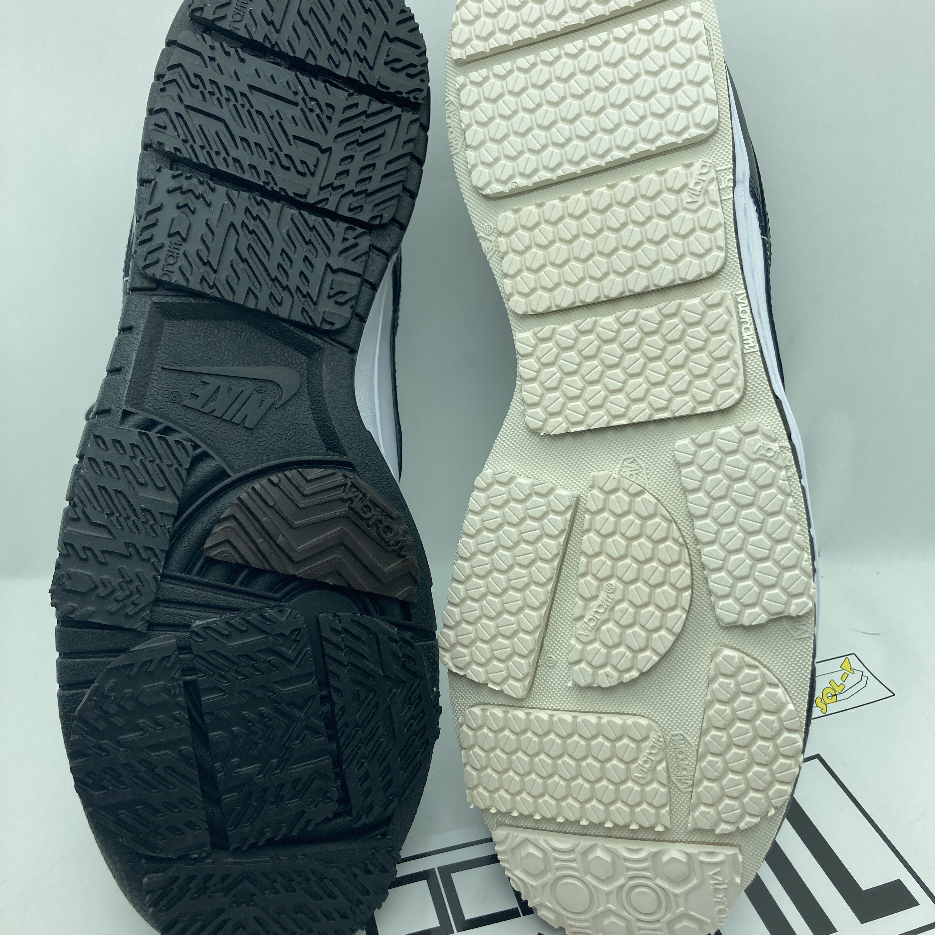 Nike Dunk Low Retro Black 착용 스타일 - 2