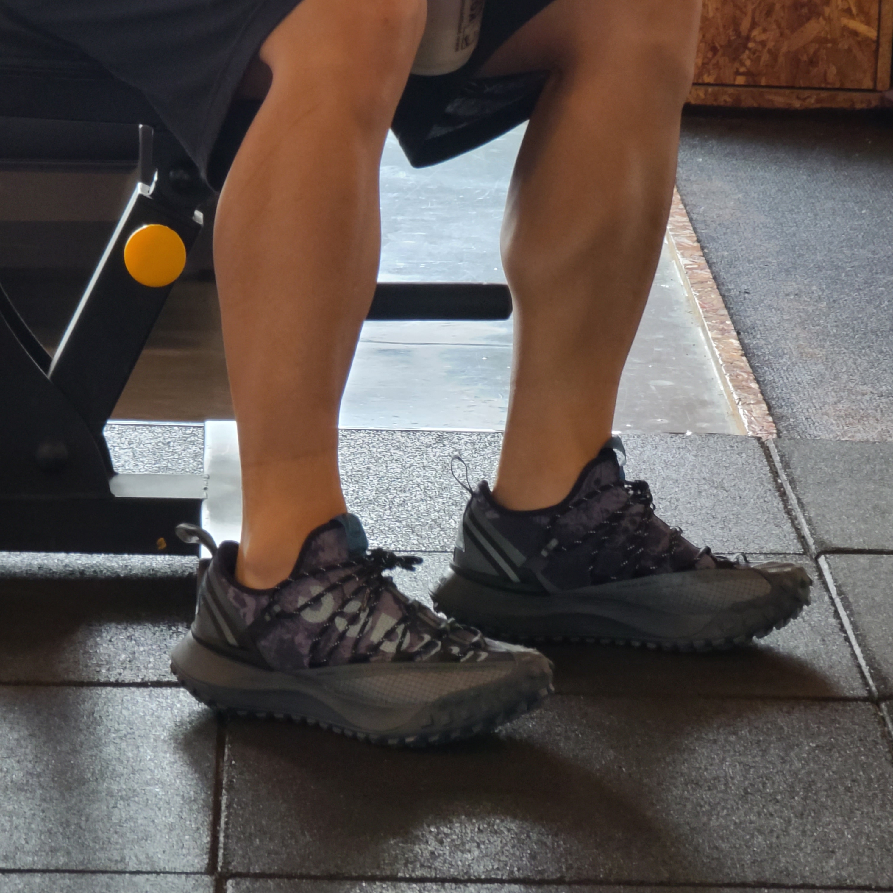 Nike ACG Mountain Fly Low Black 착용 스타일