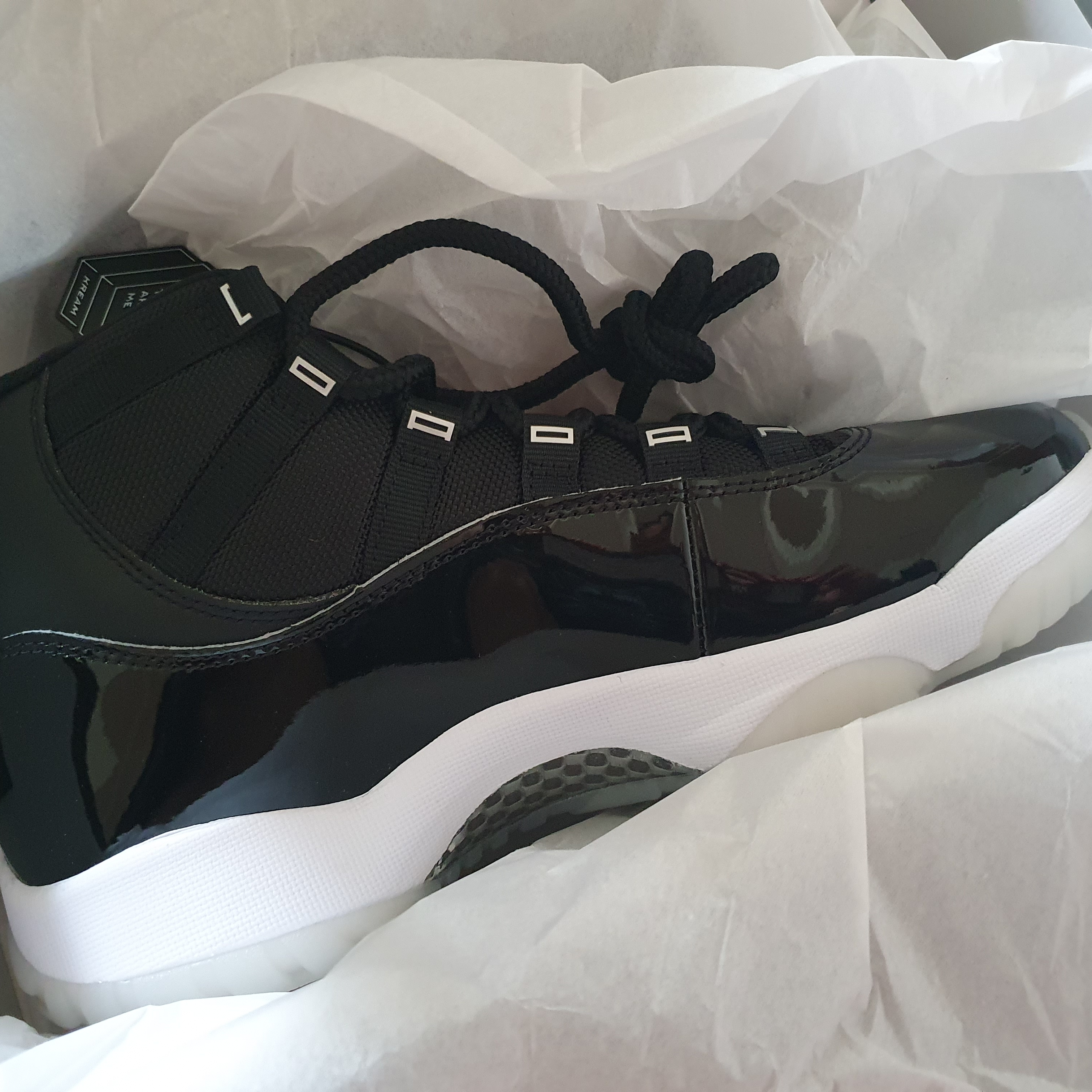 Jordan 11 Retro Jubilee 착용 스타일 - 2