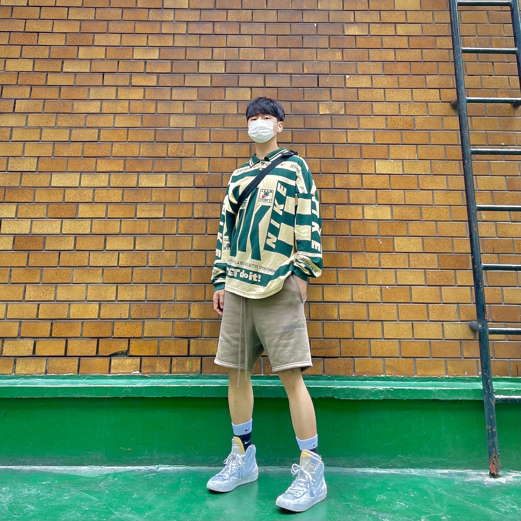 Nike x Cactus Plant Flea Market Long Sleeve Polo Natural - US/EU, Essentials Sweatshorts Taupe - 21SS 착용 스타일 - 1