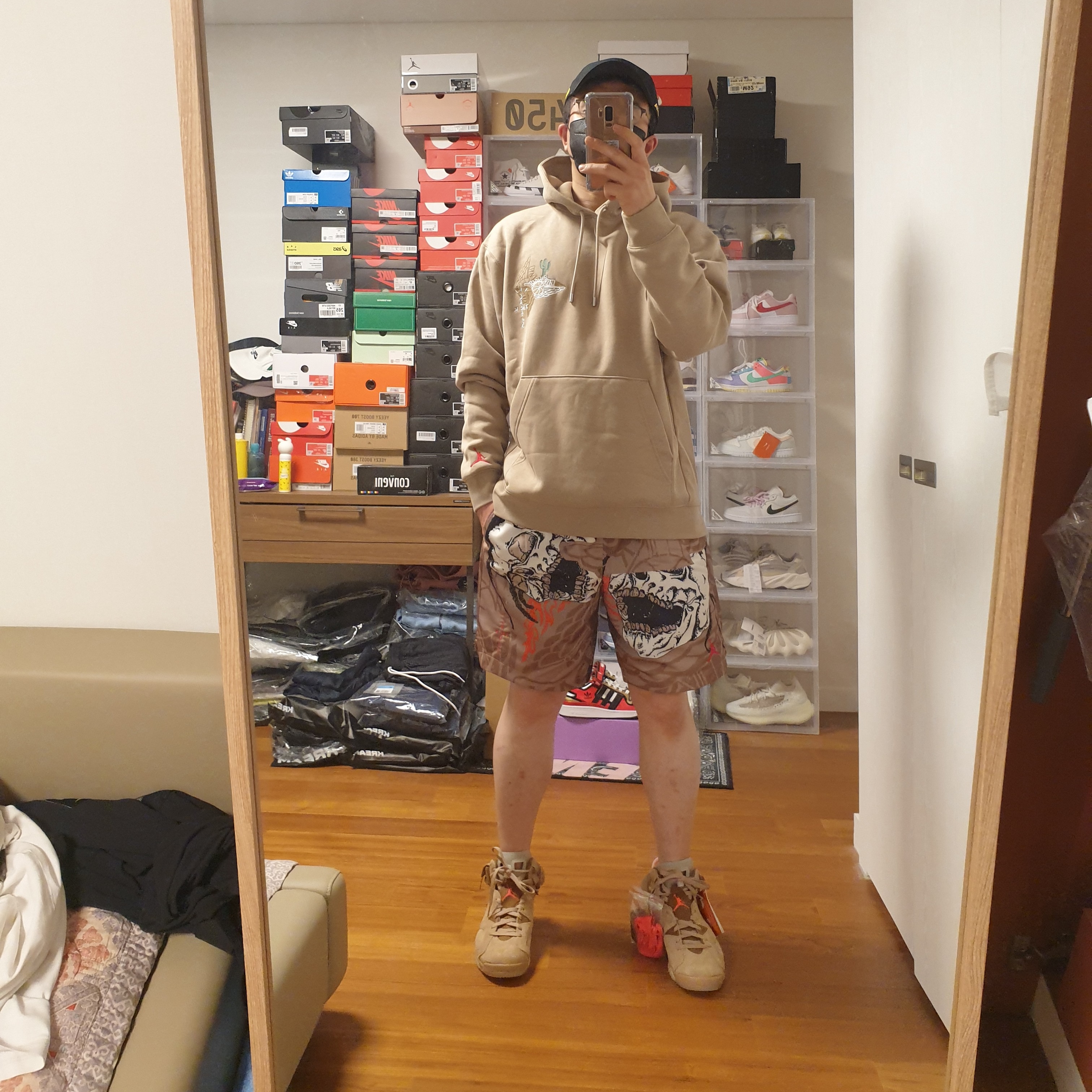 Jordan 6 x Travis Scott Retro SP British Khaki, Jordan x Travis Scott Pool Shorts - Asia 착용 스타일 - 2