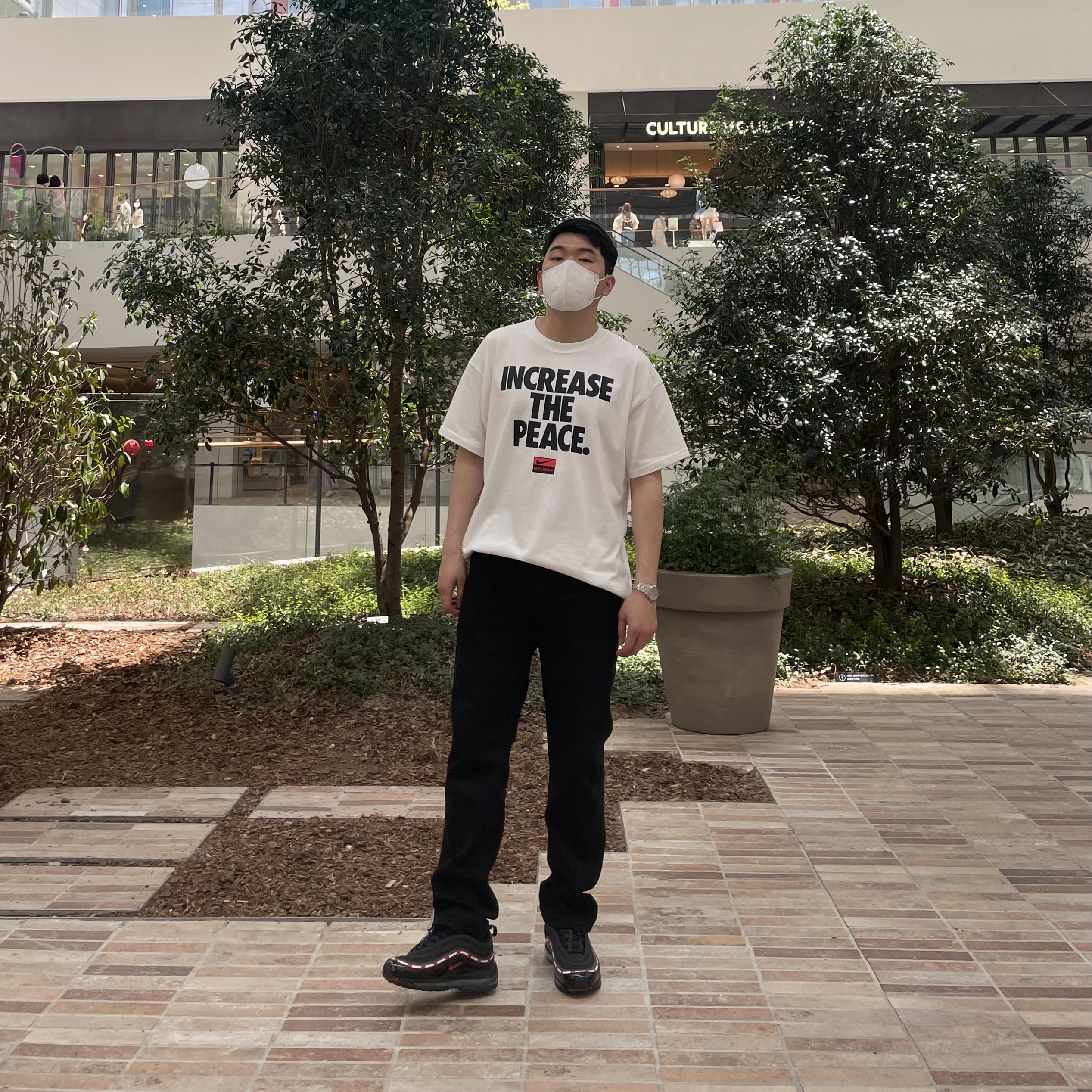 Nike x Stussy Increase The Peace T-Shirt - Asia, Nike x Undefeated Air Max 97 Black 착용 스타일