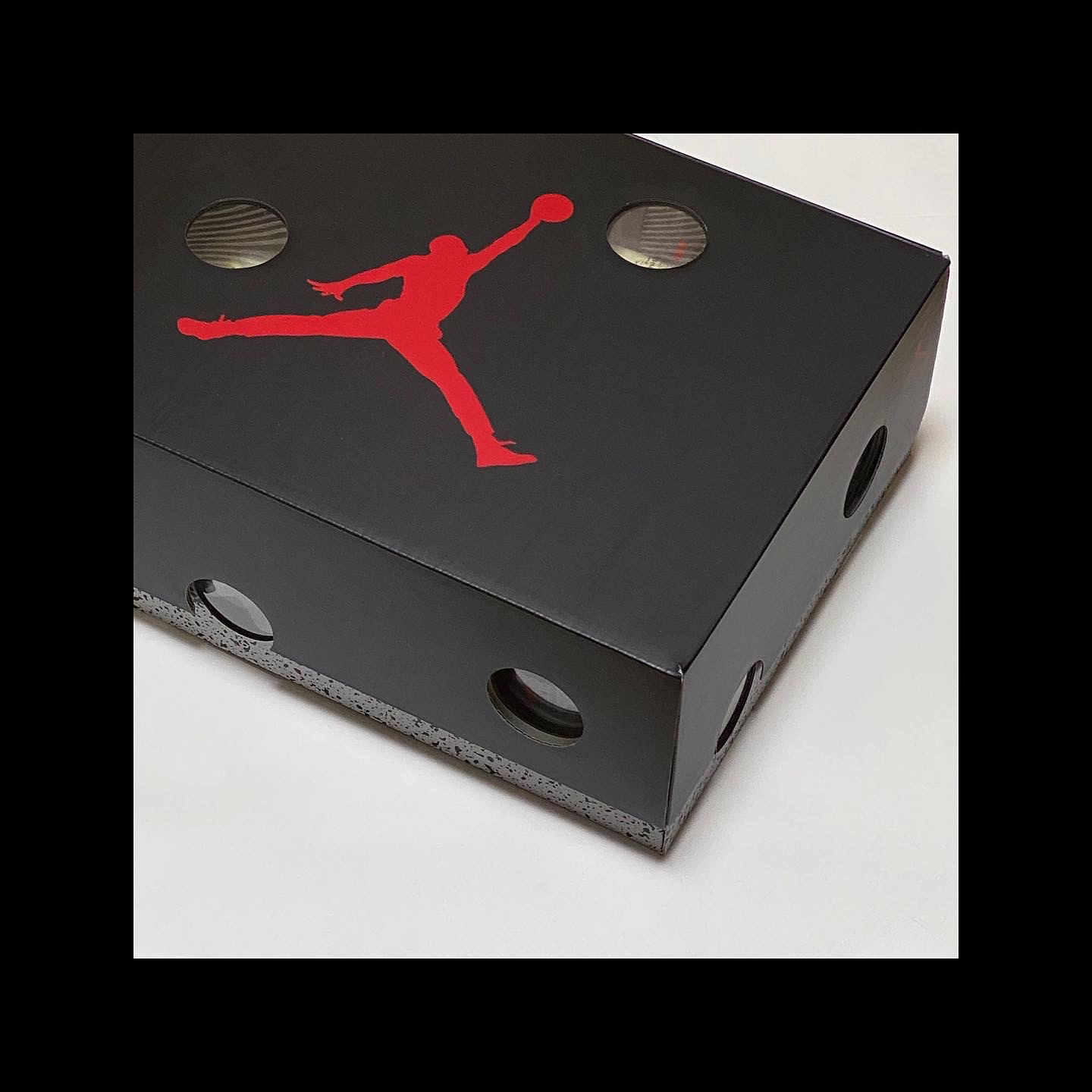 Jordan 5 x Off-White Retro SP Sail Fire Red 착용 스타일 - 3