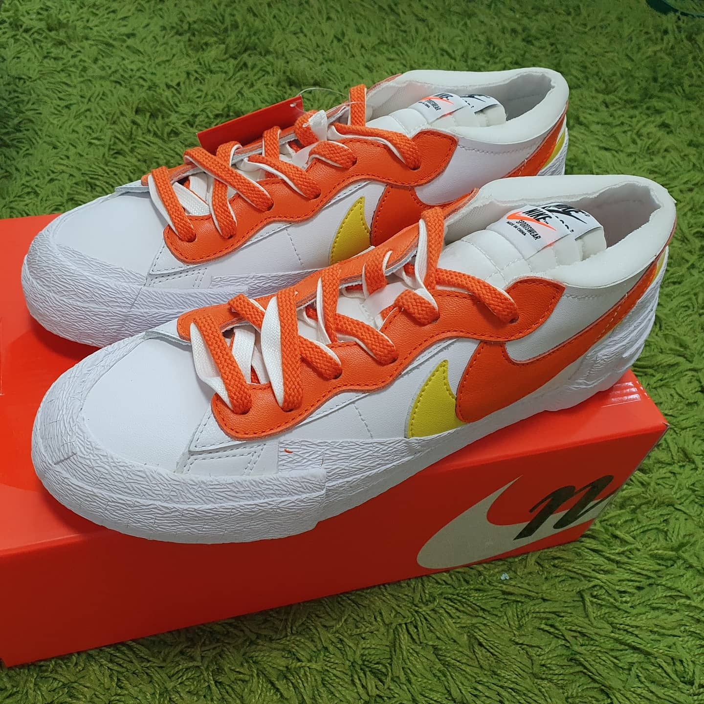 Nike x Sacai Blazer Low Magma Orange 착용 스타일