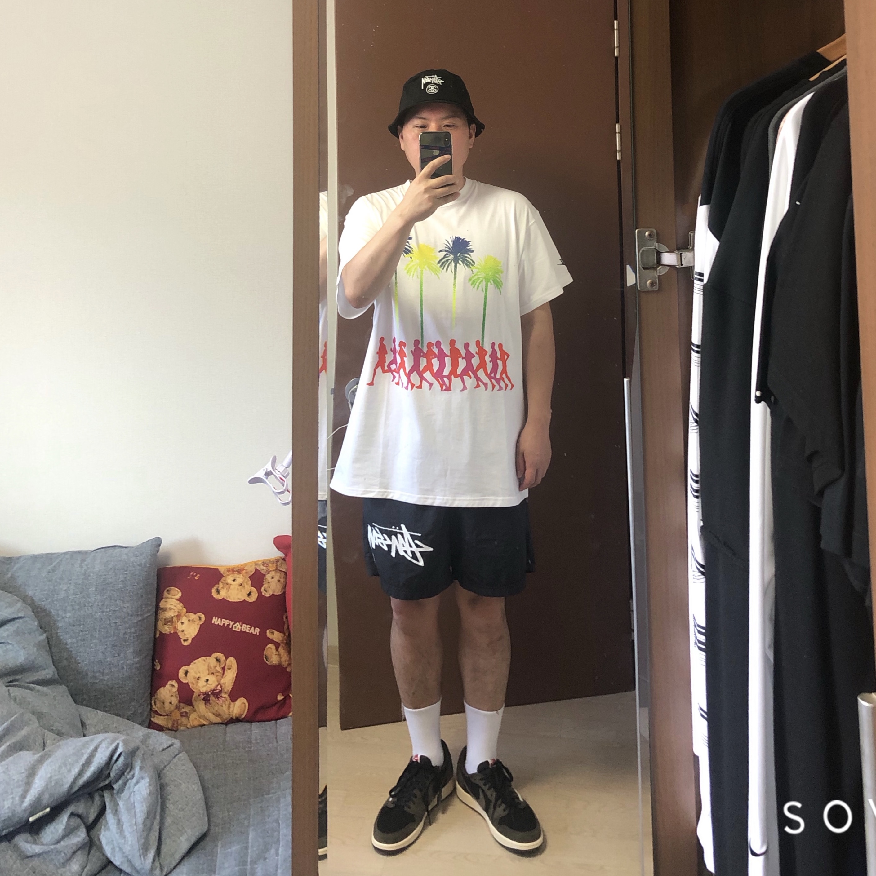 Jordan 1 x Travis Scott Retro Low OG SP Mocha, Nike x Stussy Douglas Firs to Palm Trees T-Shirt - US/EU 착용 스타일