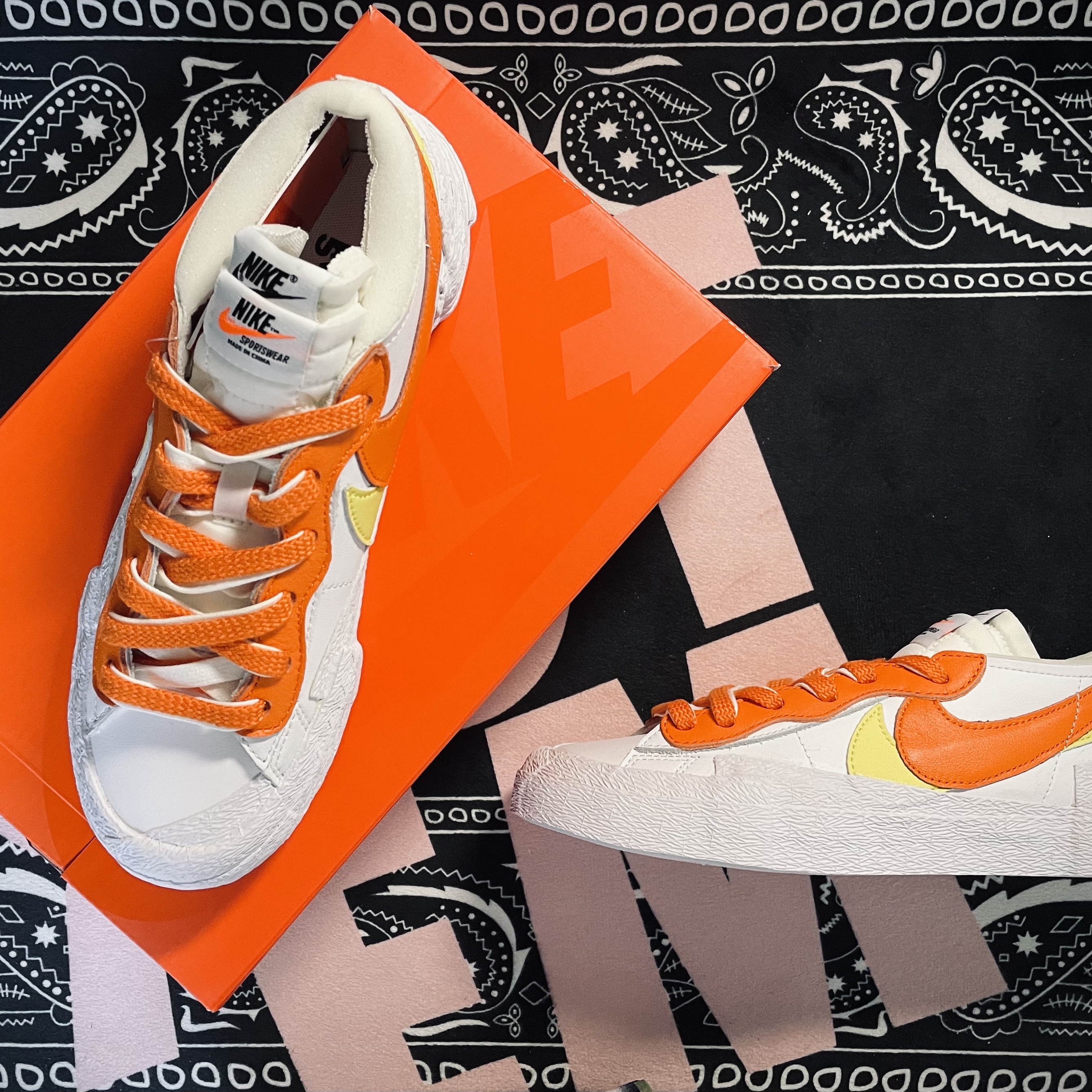 Nike x Sacai Blazer Low Magma Orange 착용 스타일 - 2