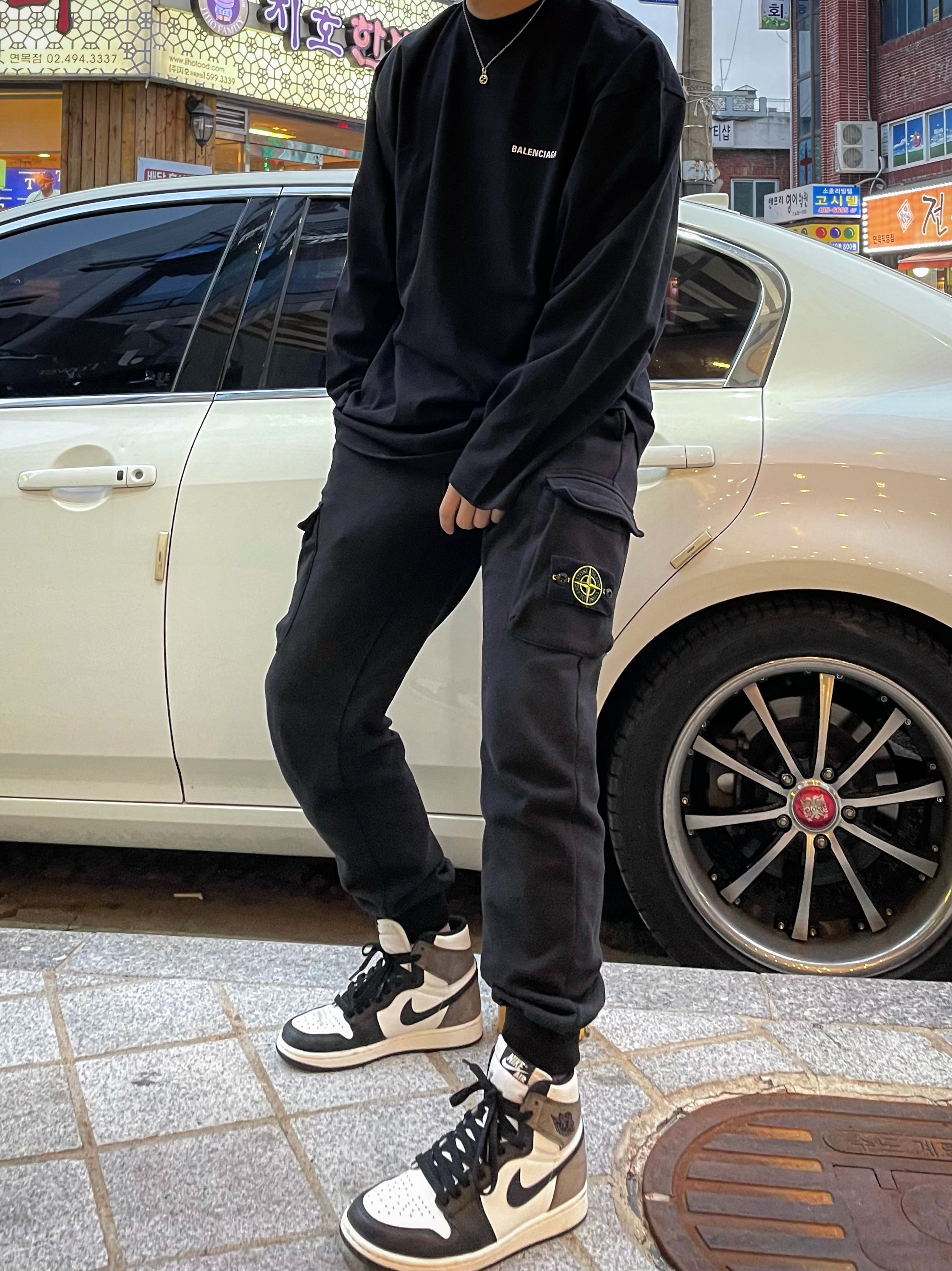 Jordan 1 Retro High OG Black Mocha 착용 스타일