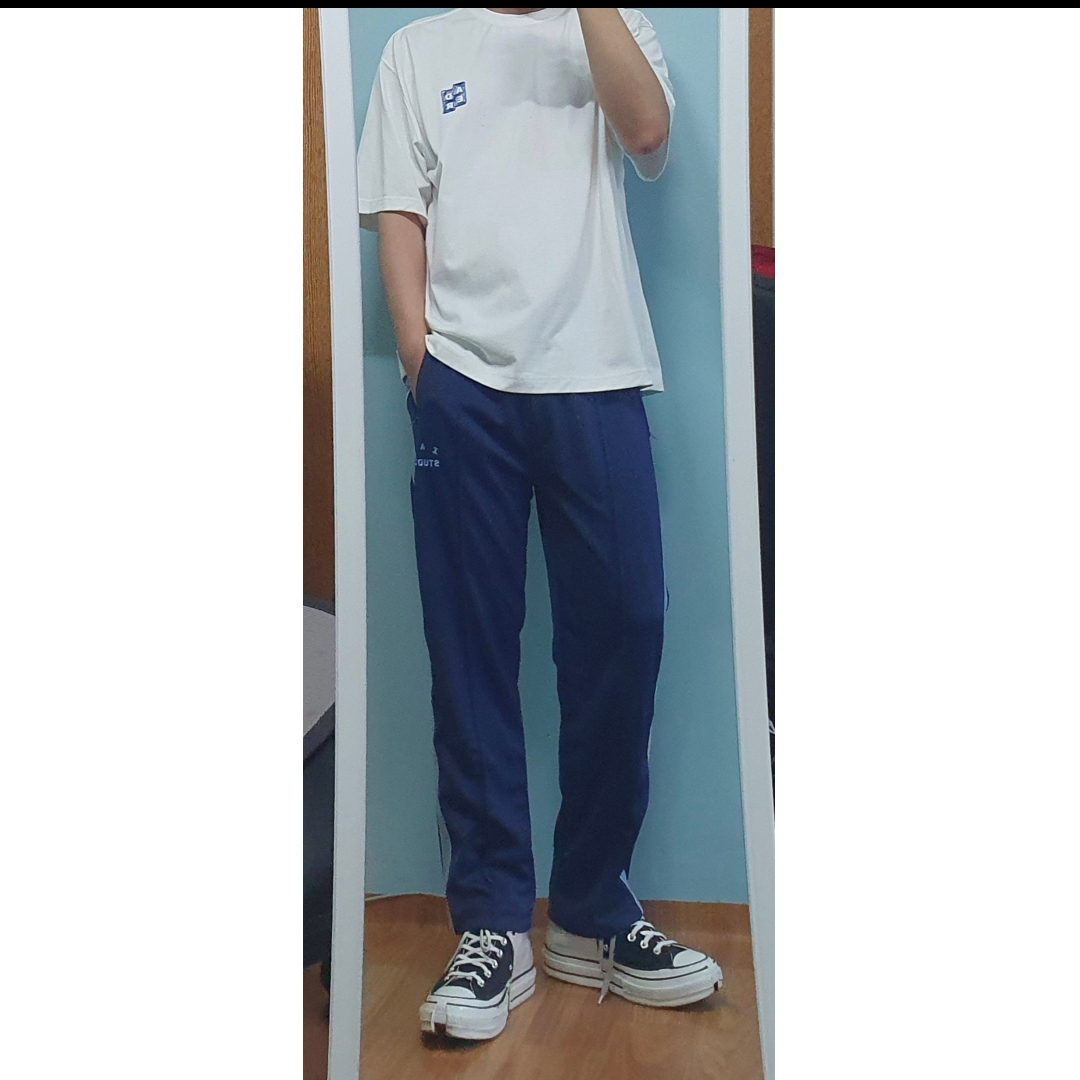 IAB Studio Track Pants Navy - 21SS 착용 스타일