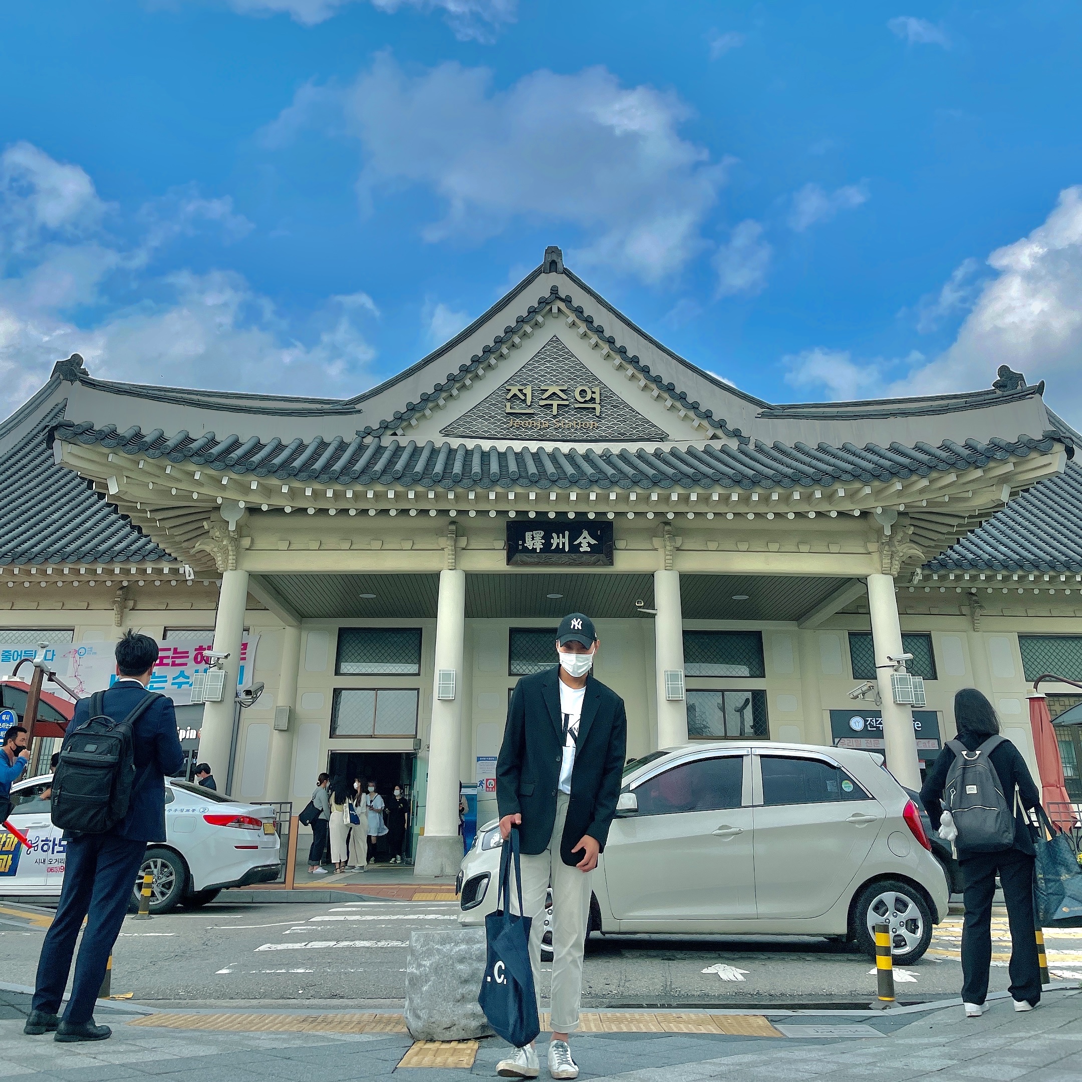 insta @kwaksohtt님의 스타일