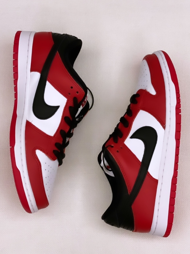 Nike SB Dunk Low Pro Chicago, (W) Nike Dunk High Dark Sulfur 착용 스타일 - 1