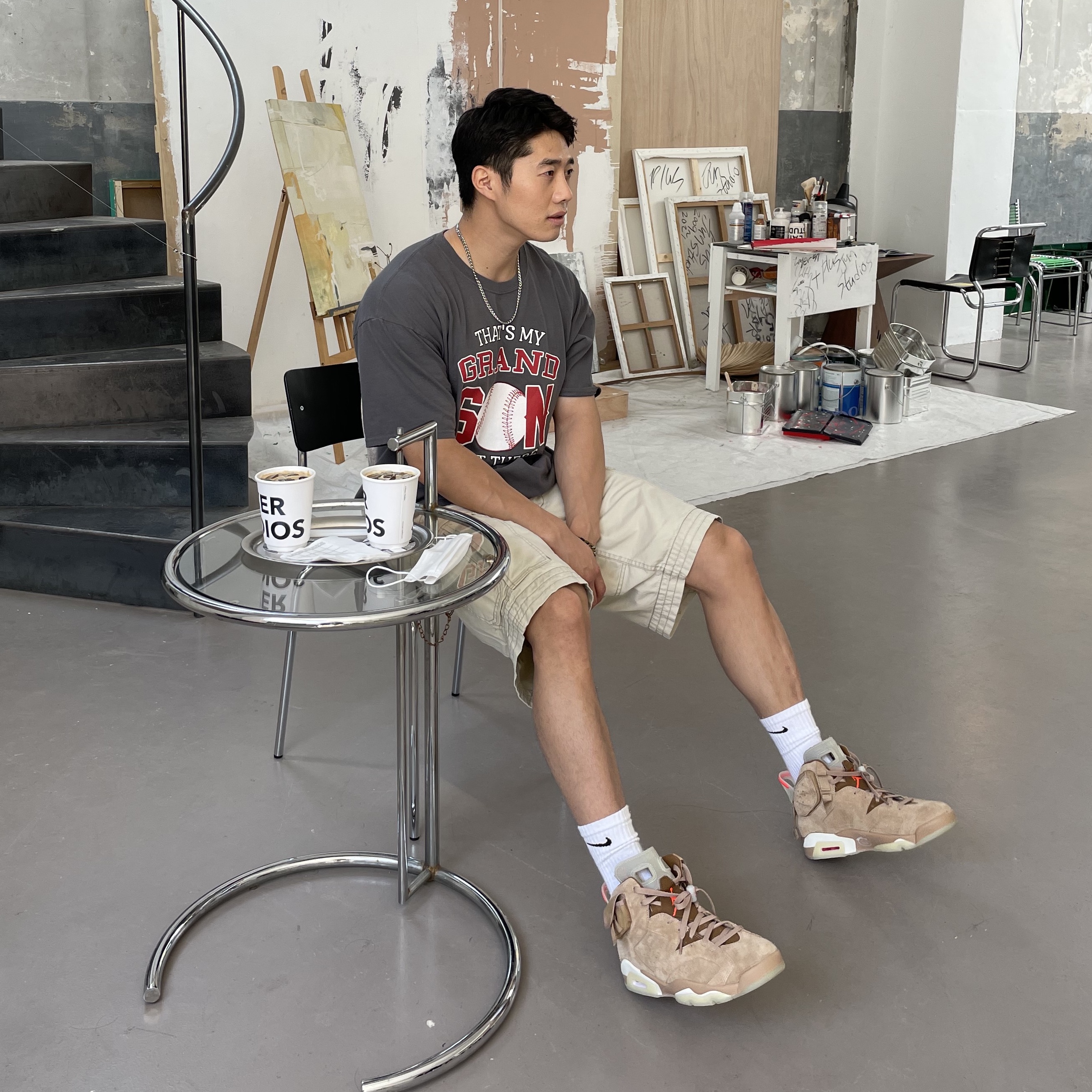 Jordan 6 x Travis Scott Retro SP British Khaki 착용 스타일