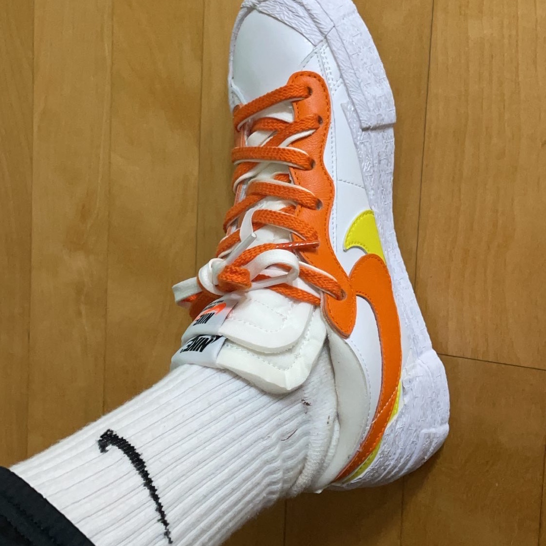 Nike x Sacai Blazer Low Magma Orange 착용 스타일 - 2