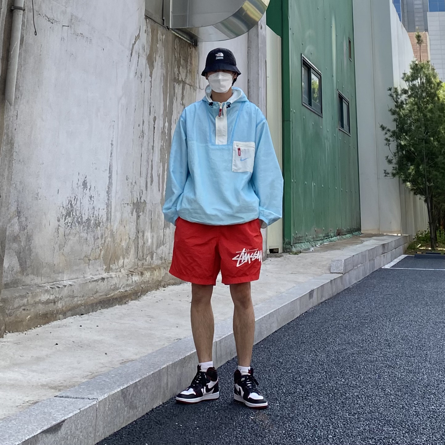 Supreme x Nike Jewel Reversible Ripstop Anorak White - 20FW, Supreme x The North Face Snakeskin Packable Reversible Crusher Black - 18SS 착용 스타일 - 2