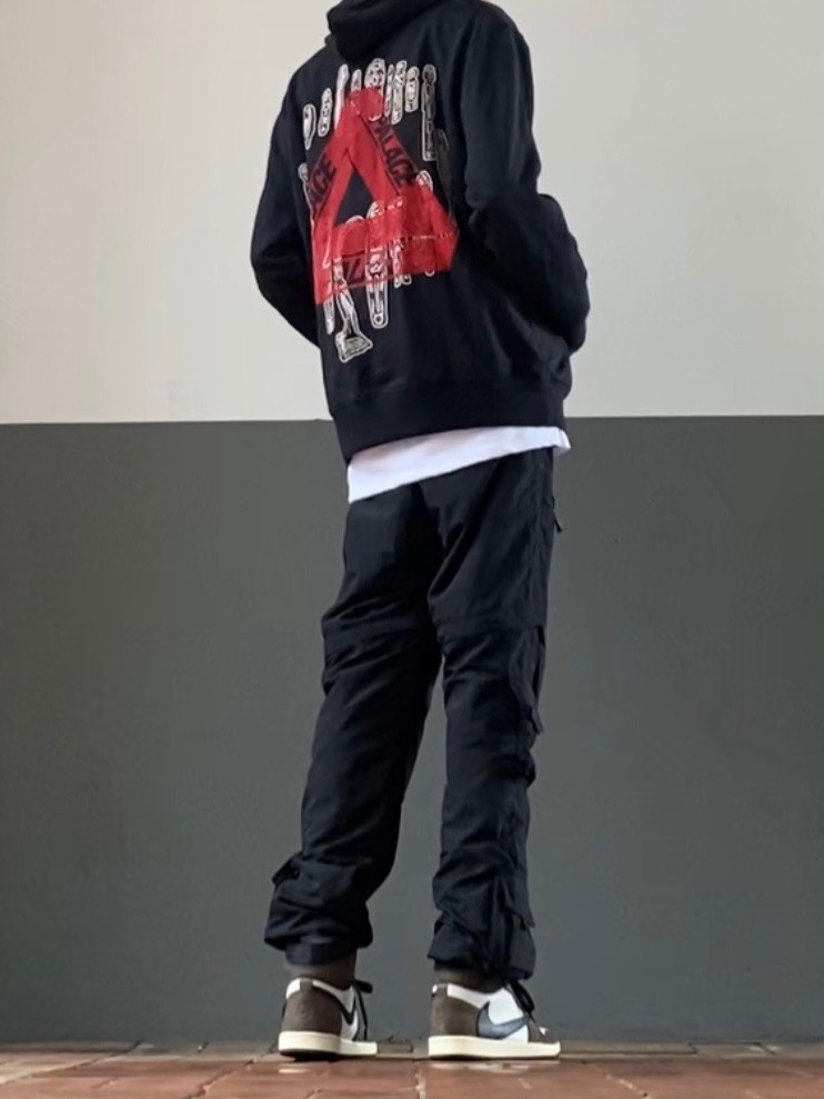 Jordan 1 x Travis Scott Retro High OG SP Mocha 착용 스타일 - 3