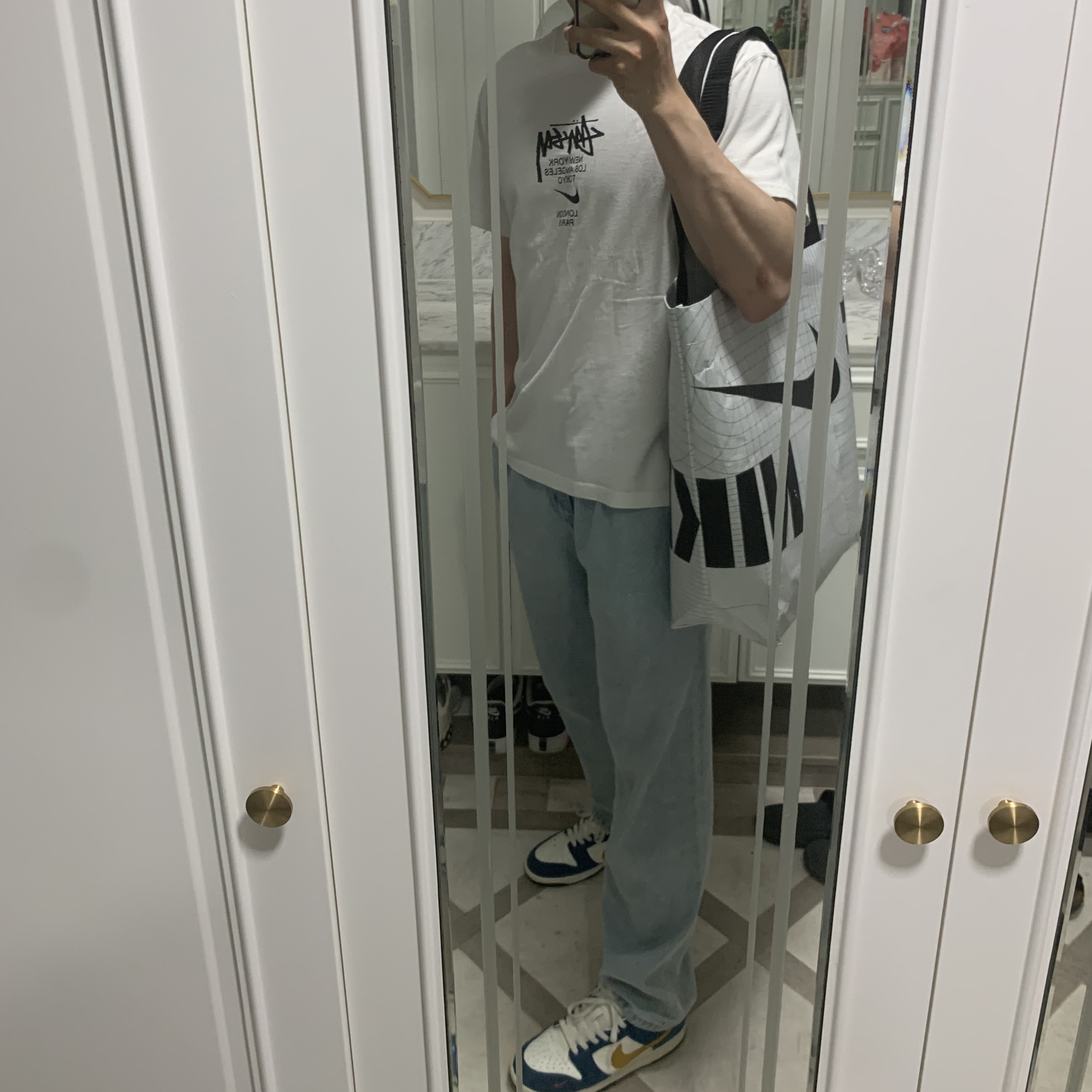 Nike x Stussy WT T-Shirt White - Asia, Nike x Kasina Dunk Low 80's Bus 착용 스타일