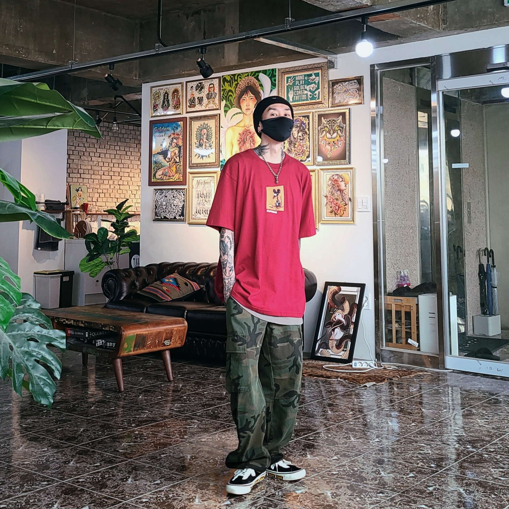 Supreme Loose Gauge Beanie Black, Supreme Mouse T-Shirt Cardinal - 21SS 착용 스타일