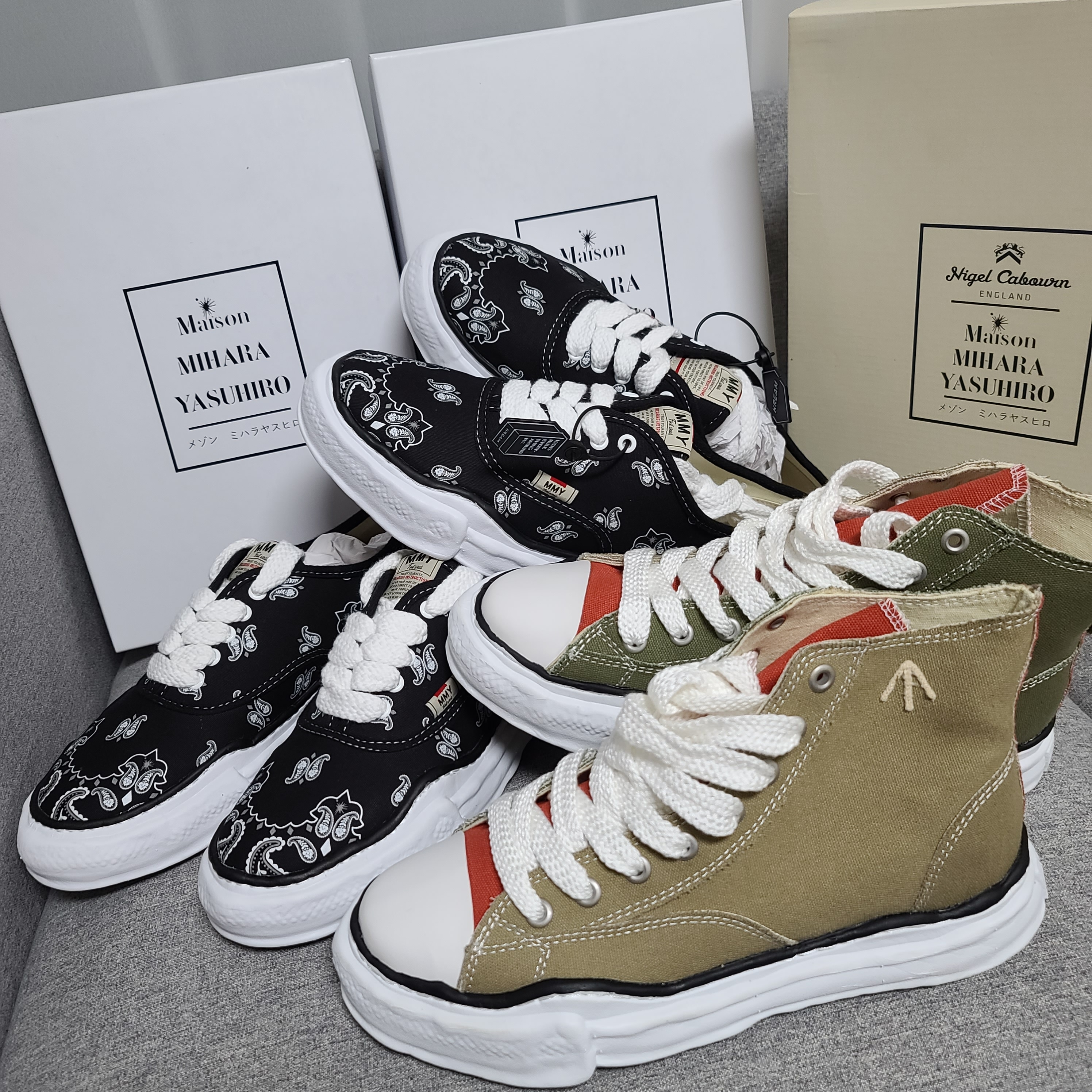 Maison Mihara Yasuhiro Baker OG Sole Bandana Low-top Sneakers Black 착용 스타일