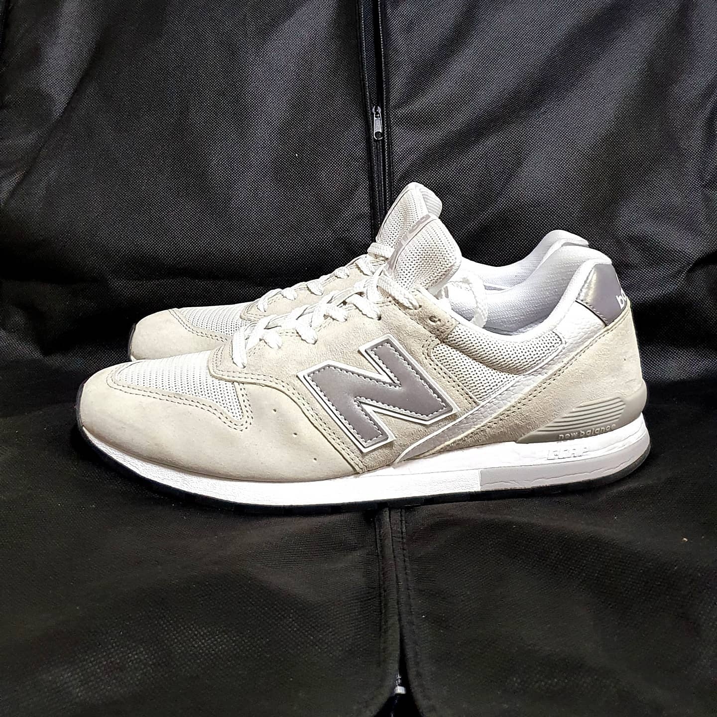 New Balance 996 Ivory White 착용 스타일 - 3