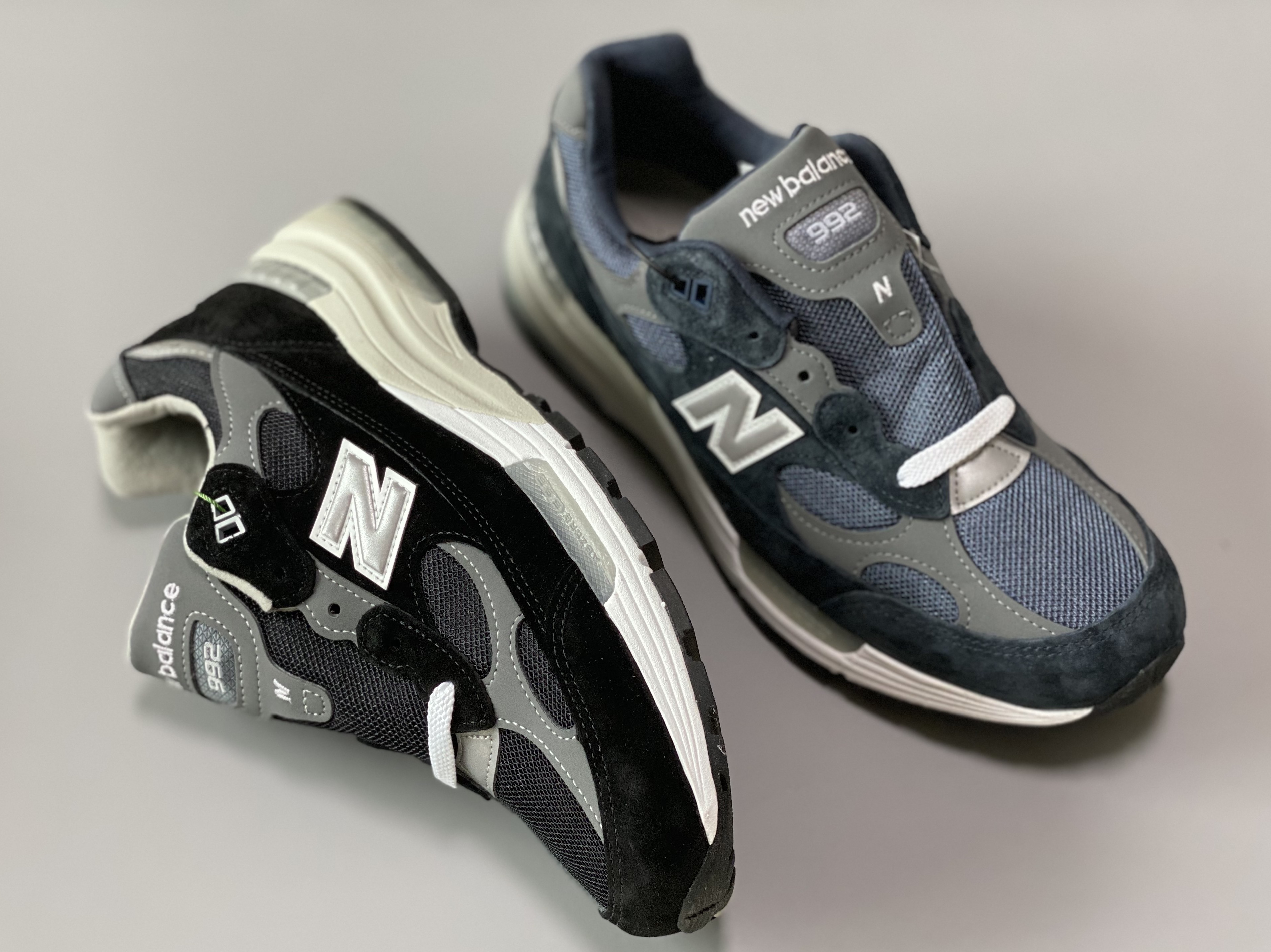 New Balance 992 Made in USA Black Grey, New Balance 992 Made in USA Navy 착용 스타일 - 3