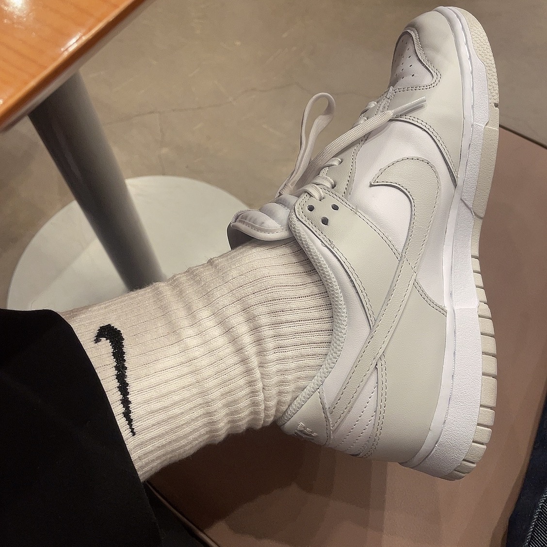 (W) Nike Dunk Low Photon Dust 착용 스타일