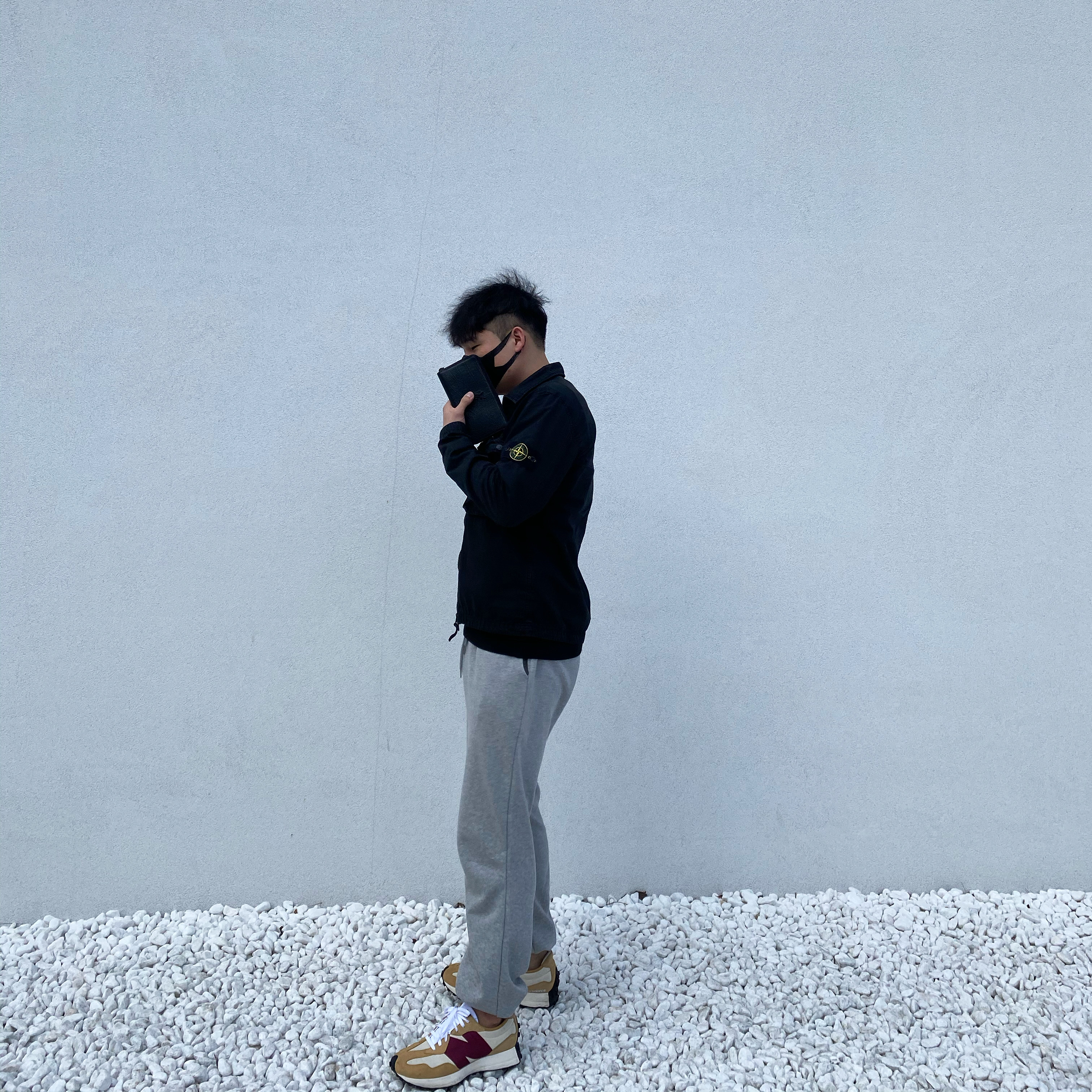 New Balance 327 Moonbeam Ghost Pepper, Stone Island 117WN T.CO+OLD Overshirt Black - 21SS 착용 스타일