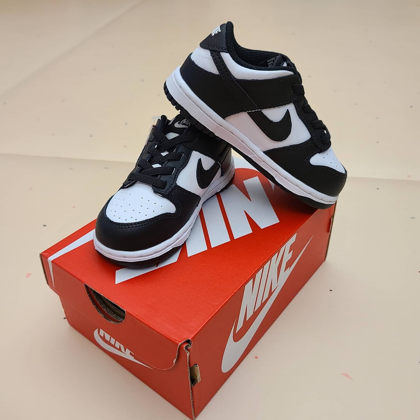 (TD) Nike Dunk Low Black 착용 스타일 - 1