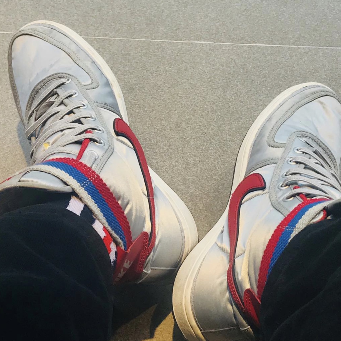 Nike Vandal High Supreme OG Metallic Silver 착용 스타일