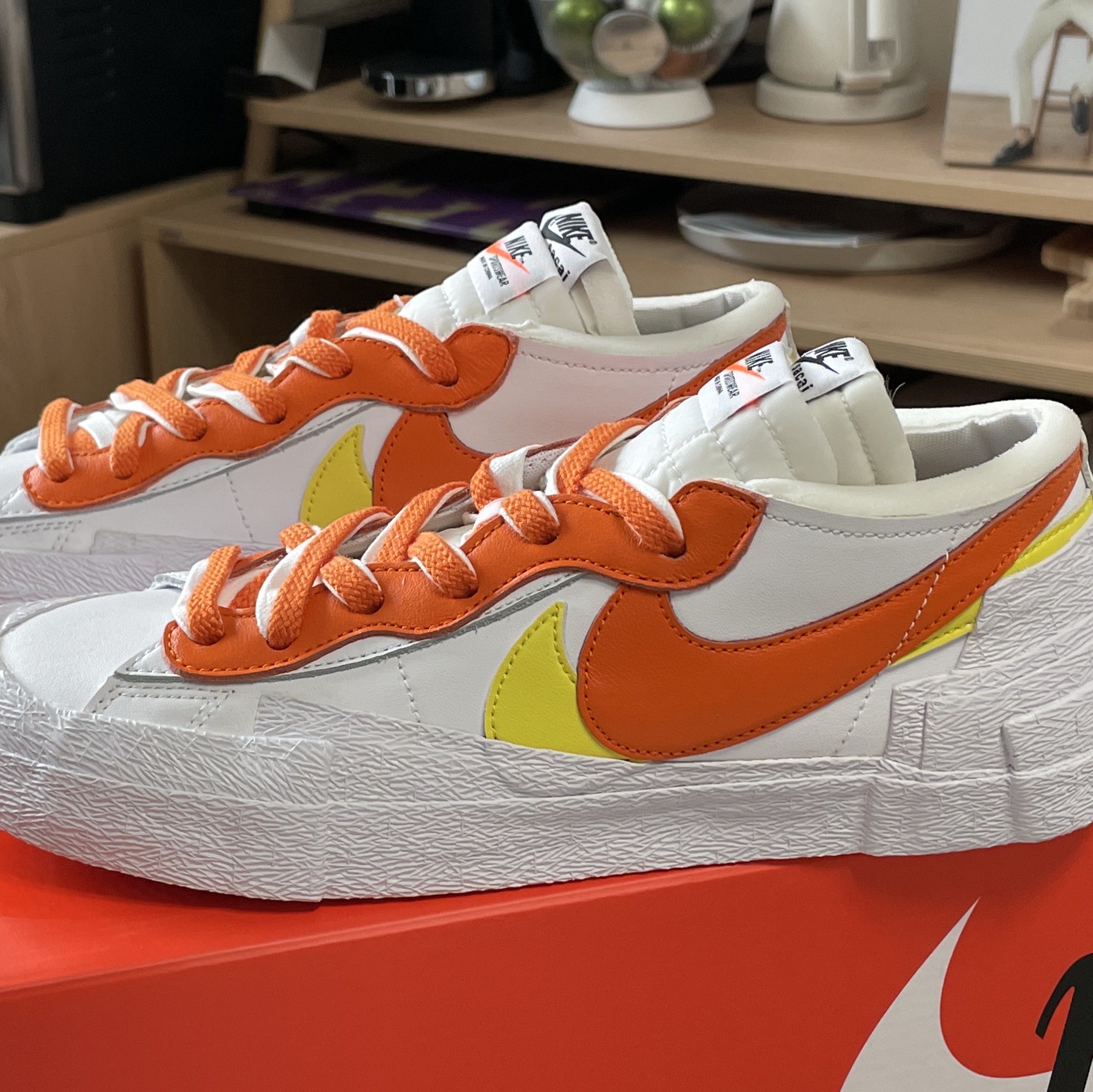 Nike x Sacai Blazer Low Magma Orange 착용 스타일 - 1