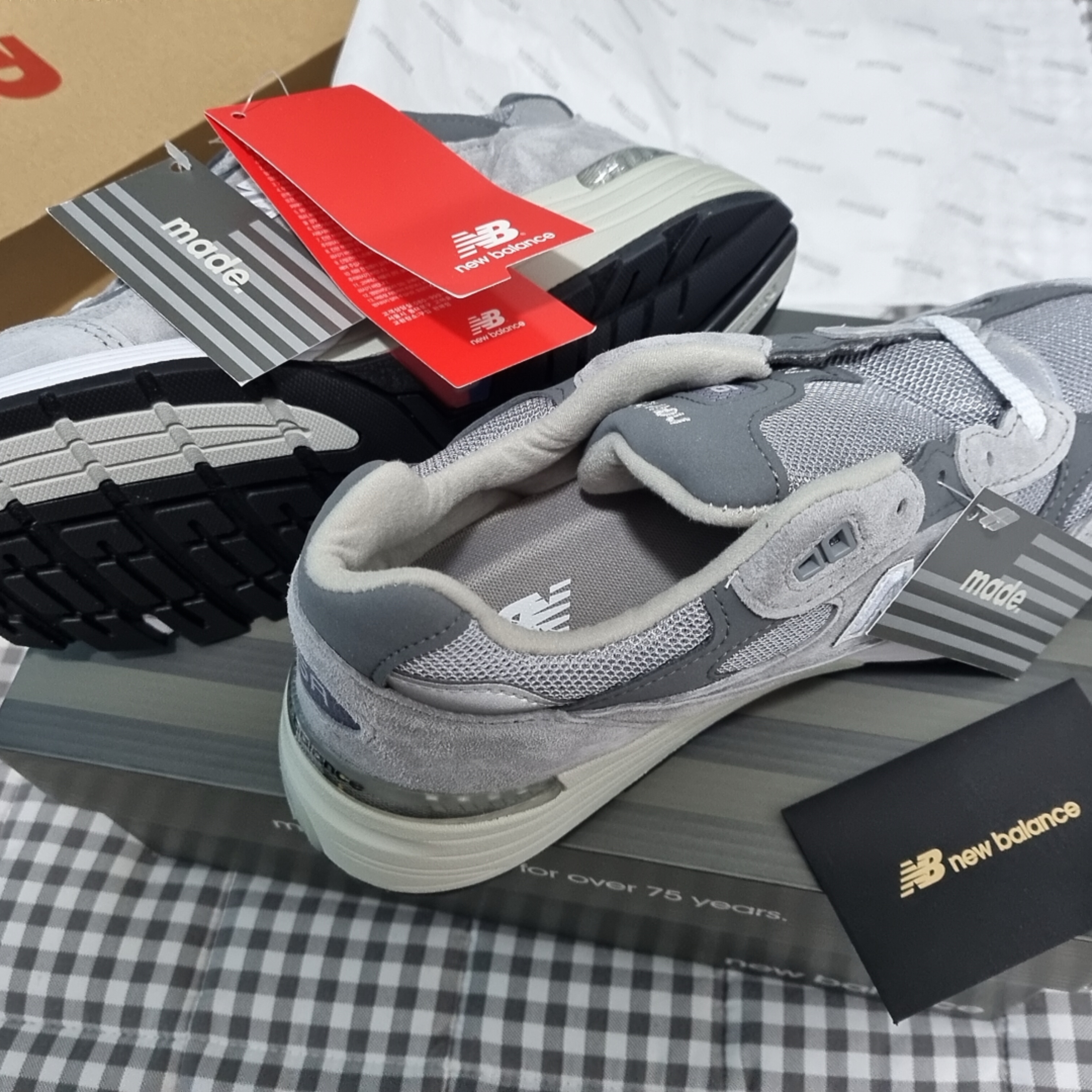 New Balance 992 Made in USA Grey - D Standard 착용 스타일 - 3