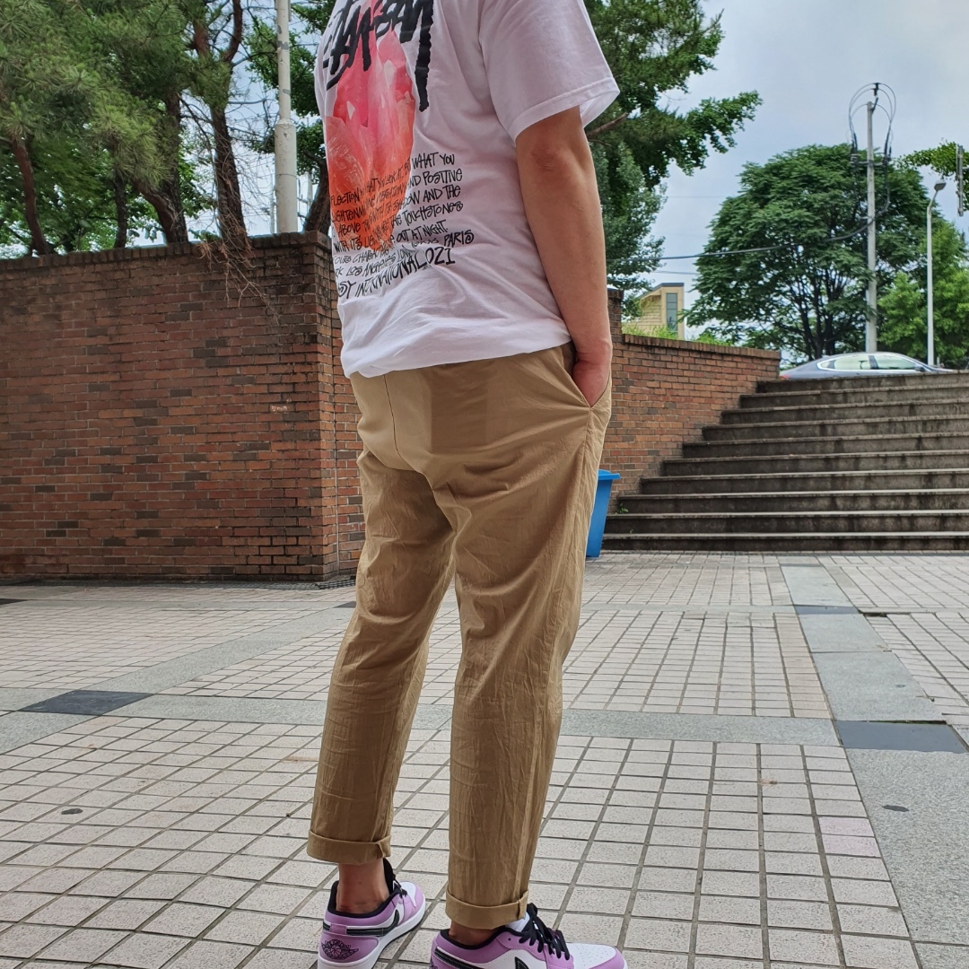 Jordan 1 Low SE Violet Shock, Stussy Reflection T-Shirt White 착용 스타일