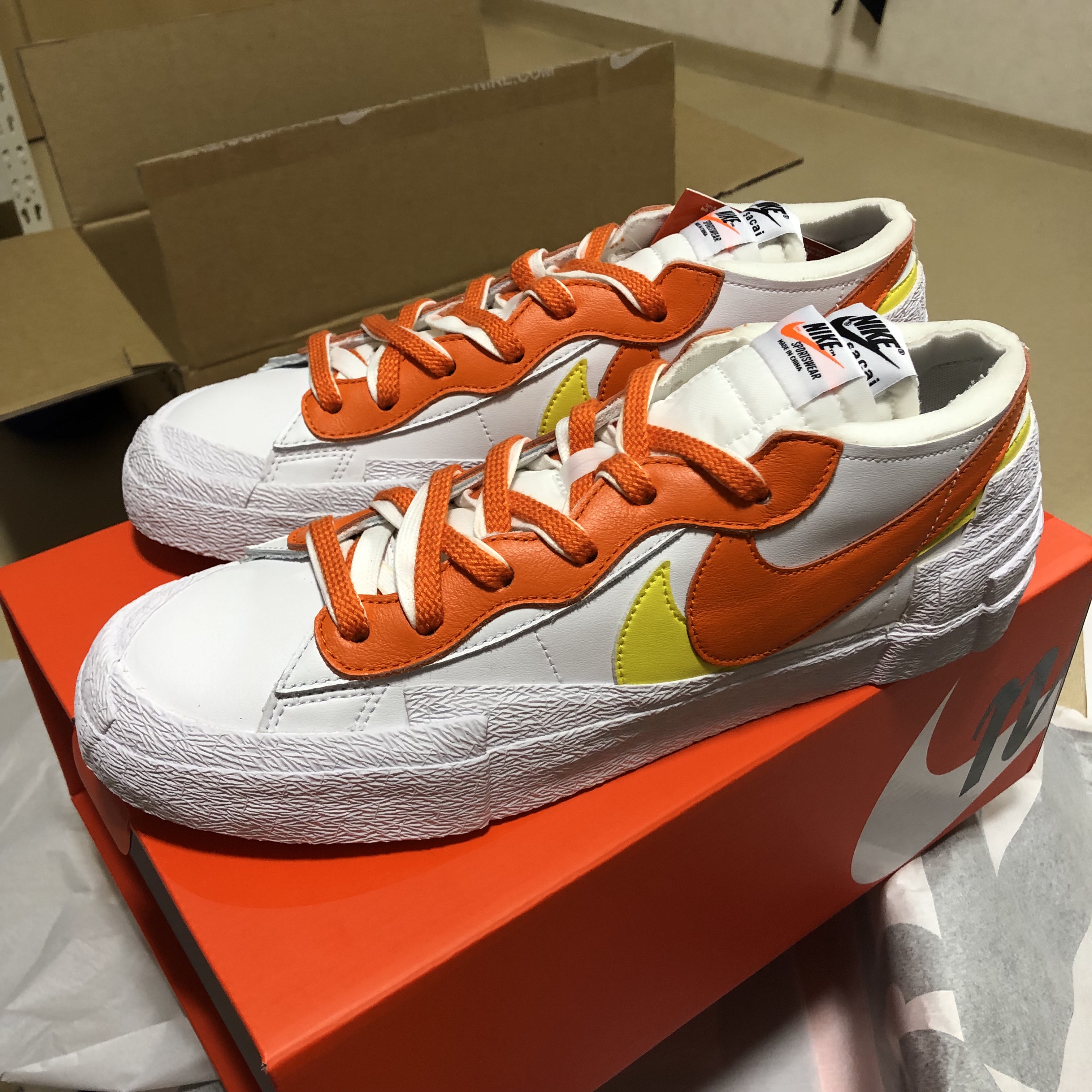 Nike x Sacai Blazer Low Magma Orange 착용 스타일