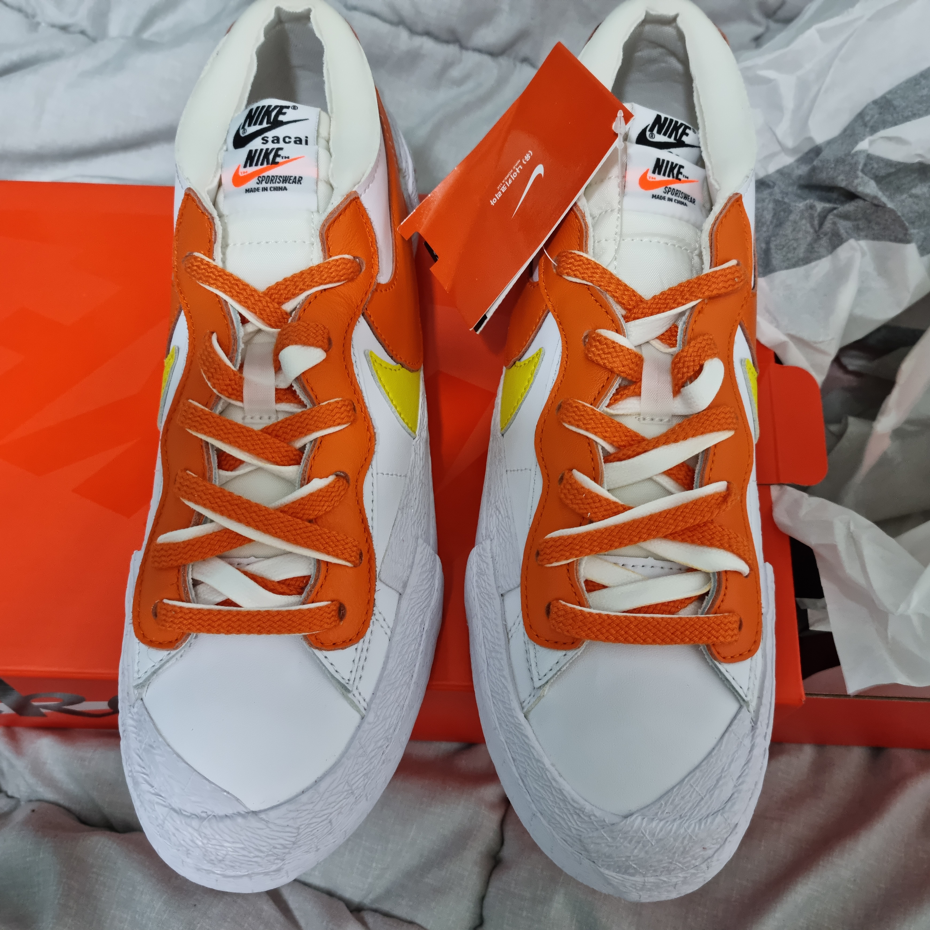 Nike x Sacai Blazer Low Magma Orange 착용 스타일 - 3