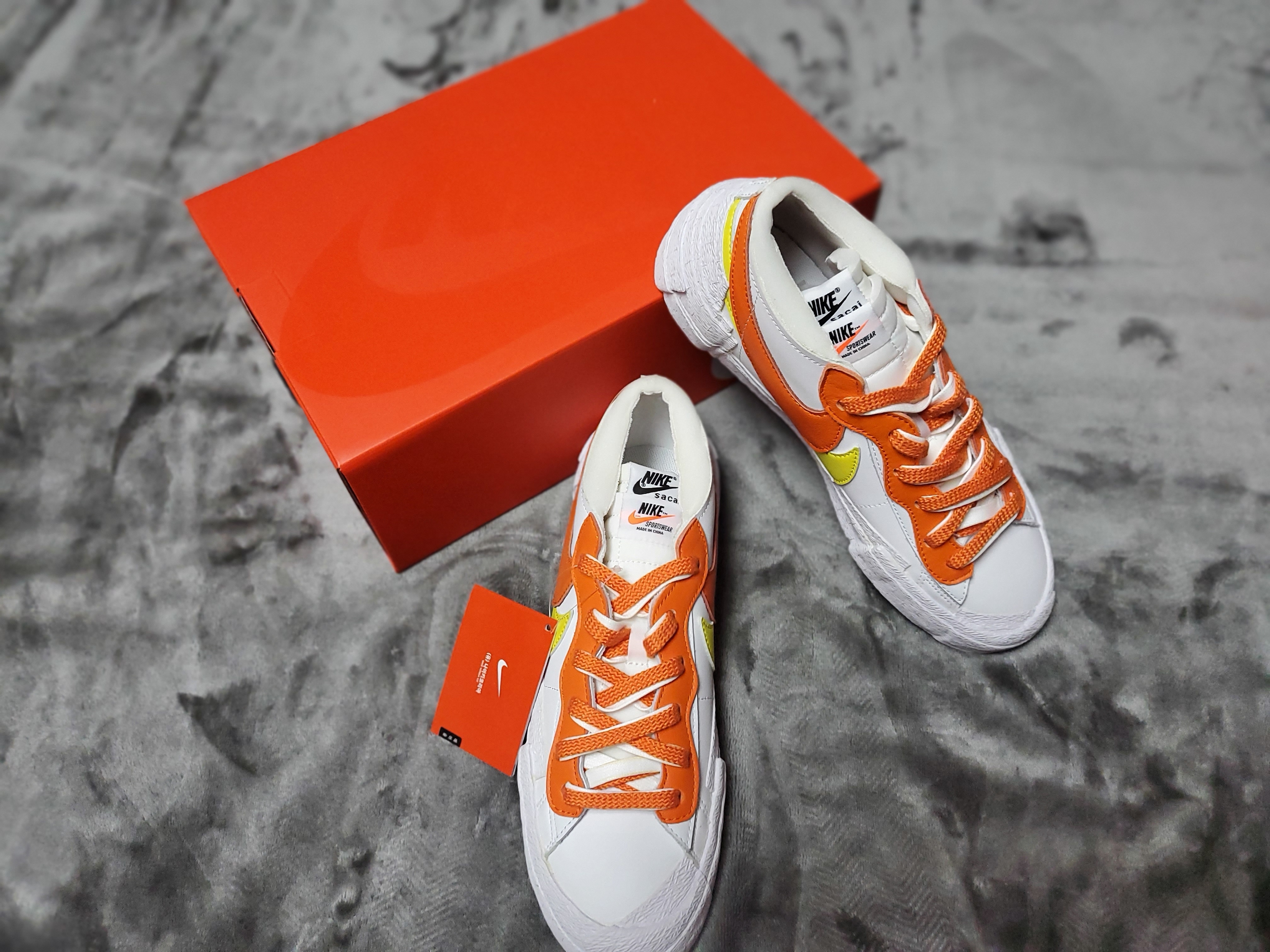 Nike x Sacai Blazer Low Classic Green, Nike x Sacai Blazer Low Magma Orange 착용 스타일 - 4