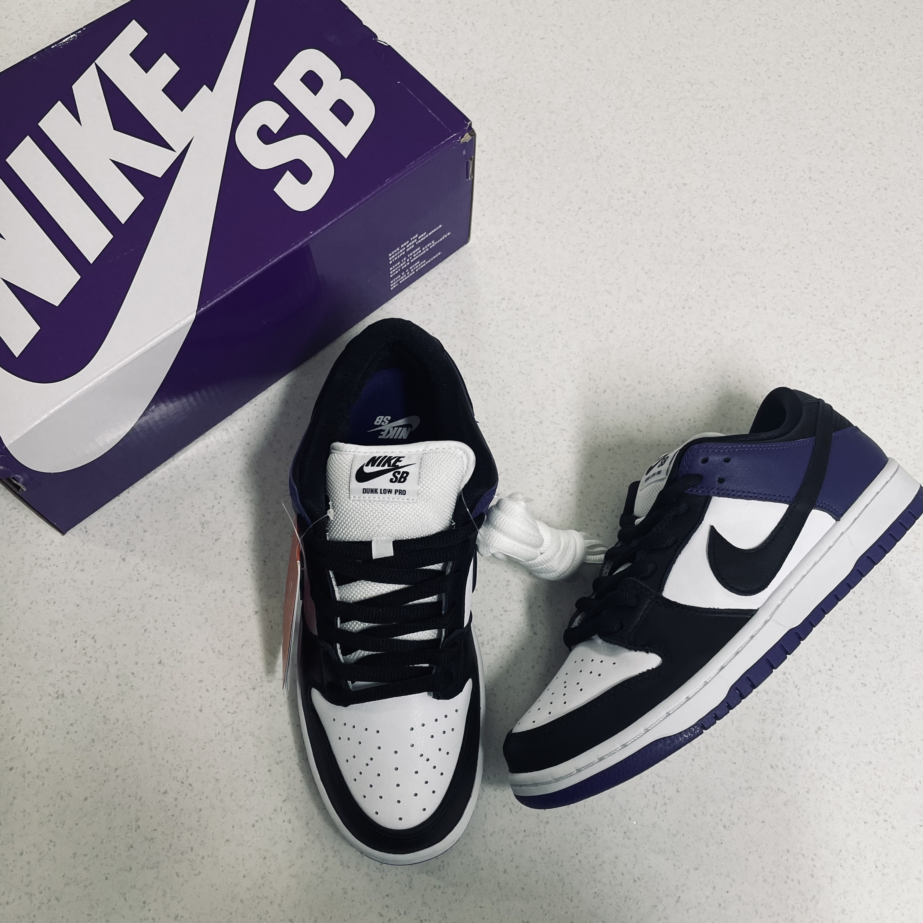 Nike SB Dunk Low Pro Court Purple 착용 스타일 - 1