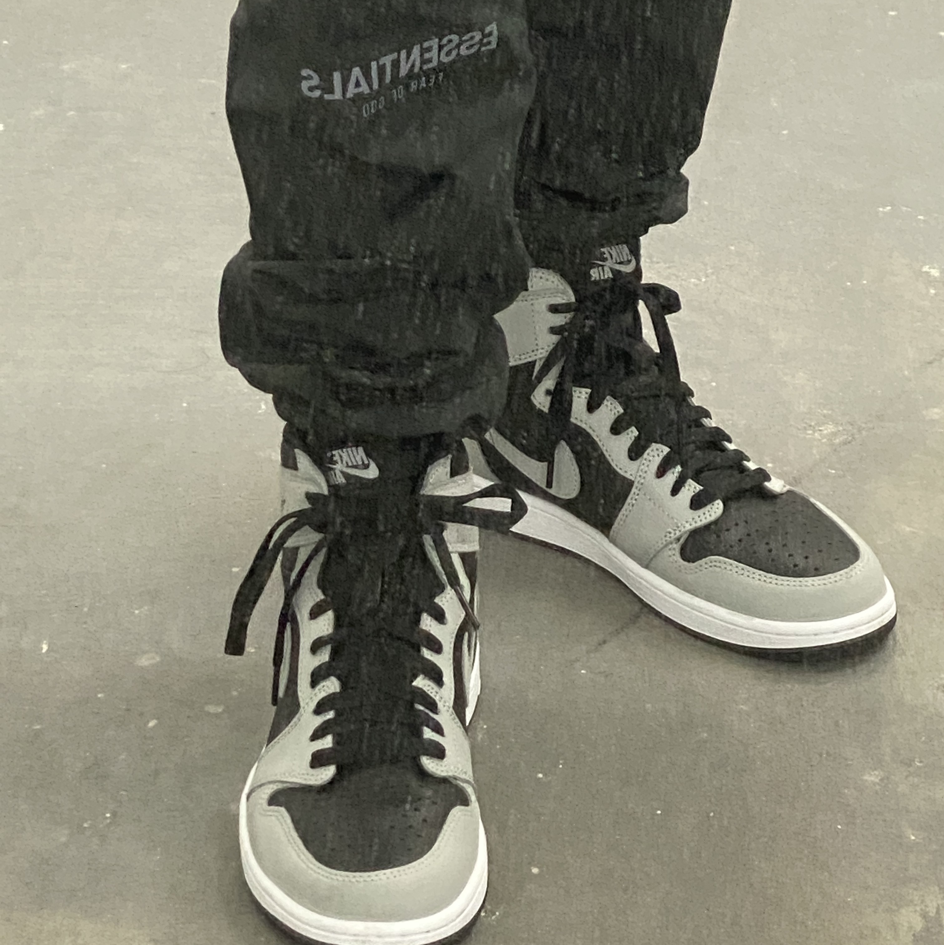 Jordan 1 Retro High OG Shadow 2.0, Essentials Track Pants Black - 20FW 착용 스타일