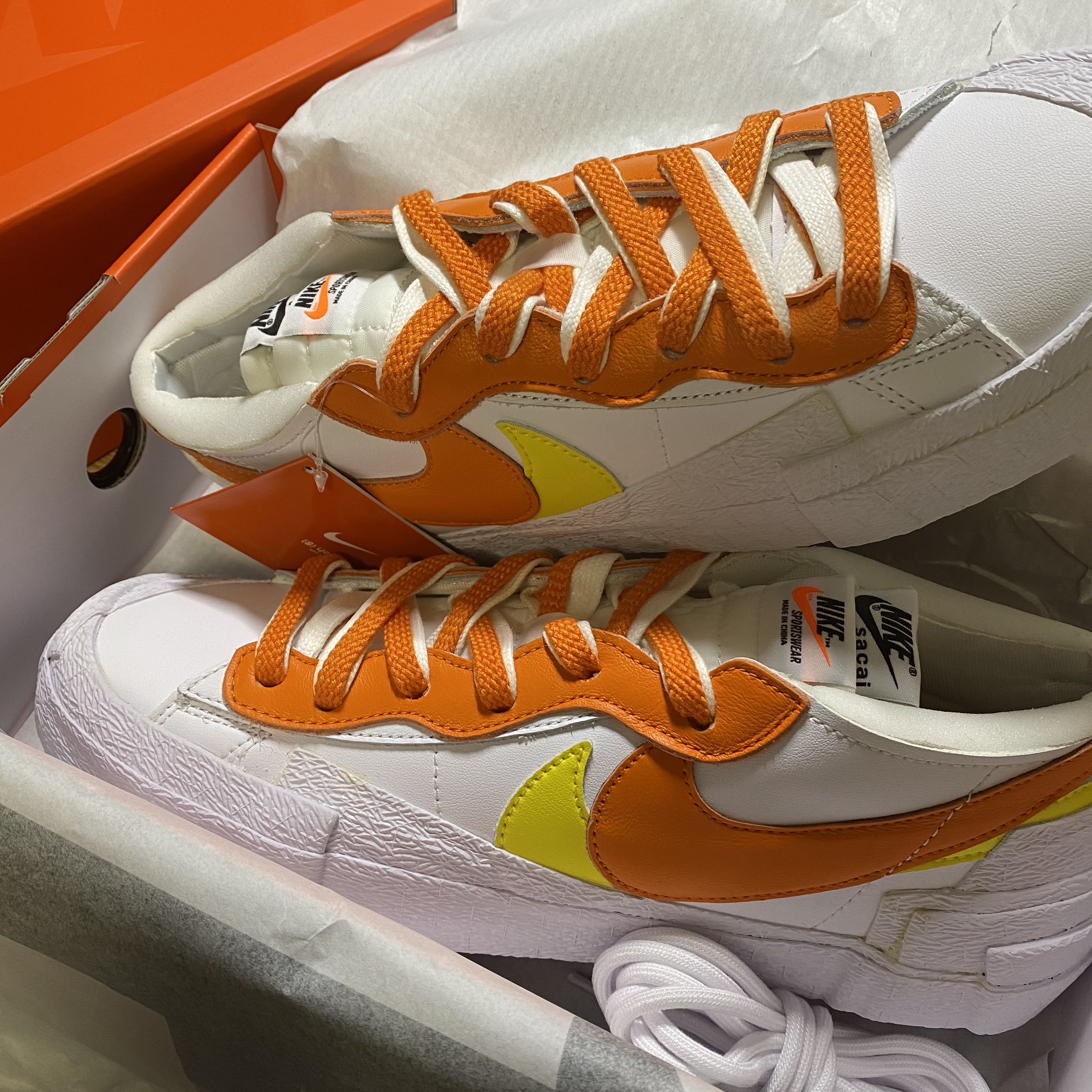 Nike x Sacai Blazer Low Magma Orange 착용 스타일