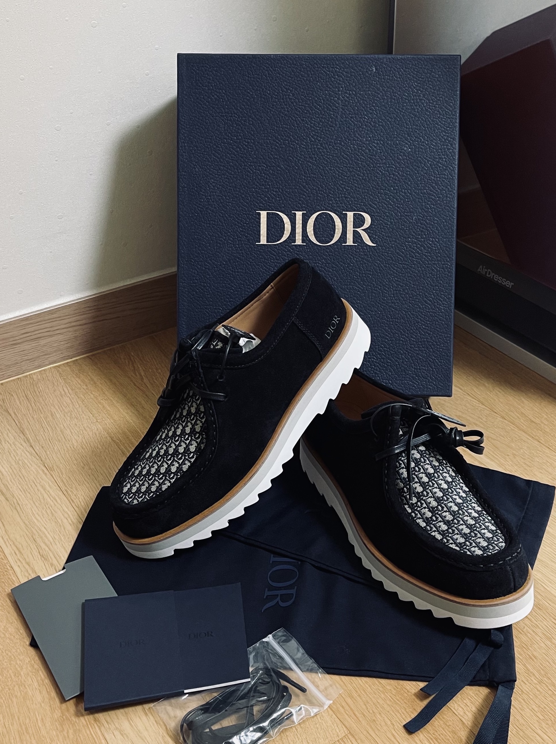 Dior Lace-Up Shoe Suede & Oblique Jacquard Black, Dior Lace-Up Shoe Suede & Oblique Jacquard Beige 착용 스타일