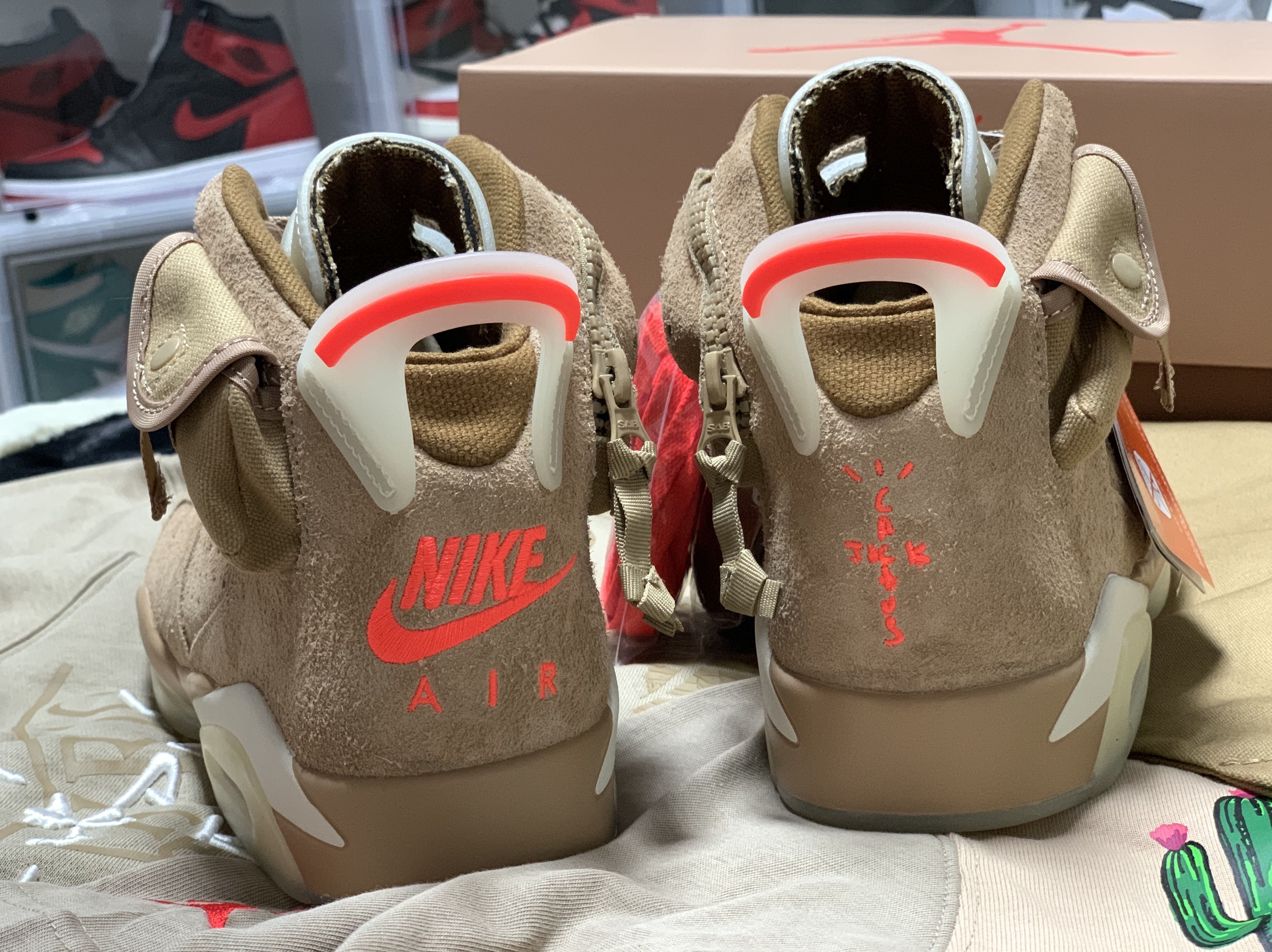 Jordan 6 x Travis Scott Retro SP British Khaki 착용 스타일 - 2