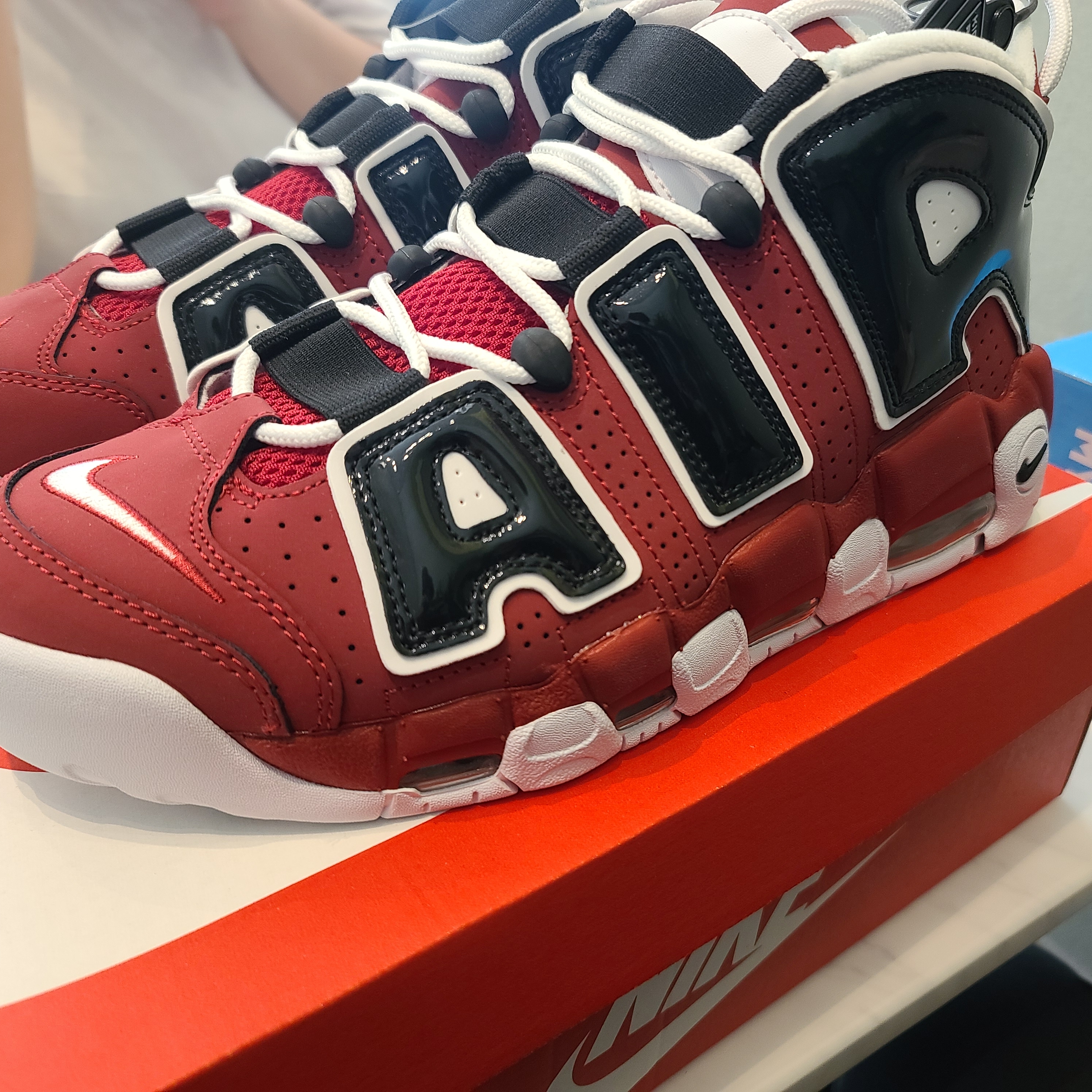 Nike Air More Uptempo 96 Bulls 2021 착용 스타일