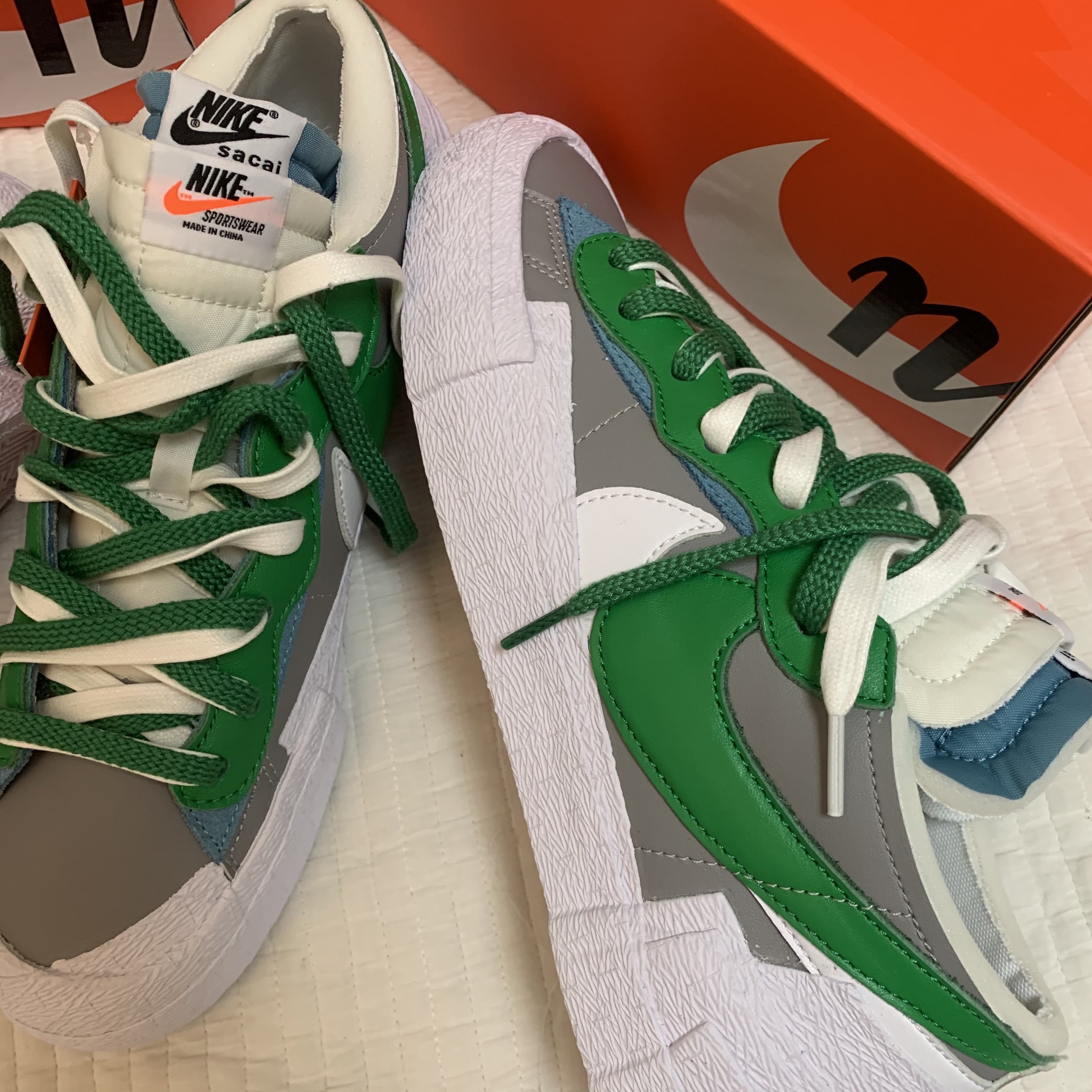 Nike x Sacai Blazer Low Classic Green 착용 스타일 - 2
