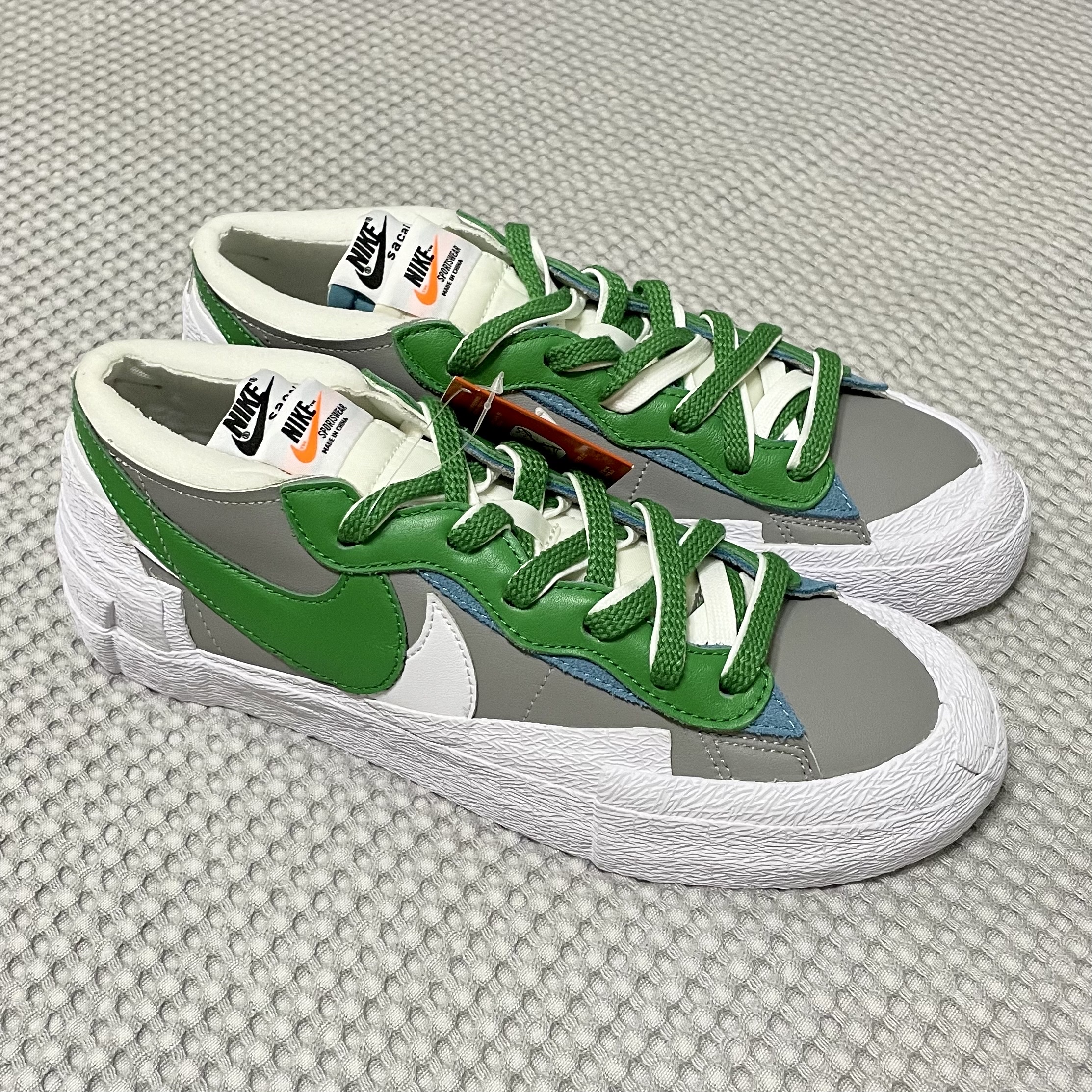 Nike x Sacai Blazer Low Classic Green 착용 스타일 - 1