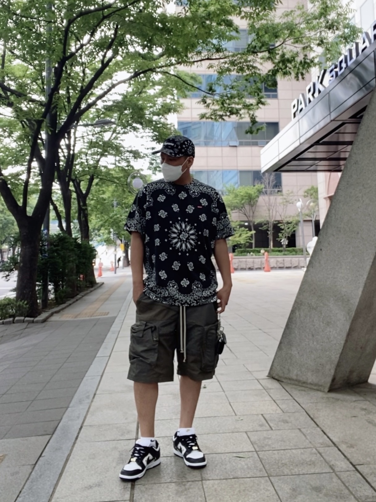 Supreme Bandana Camp Cap Black - 21SS, Nike x Supreme SB Dunk Low Black 착용 스타일