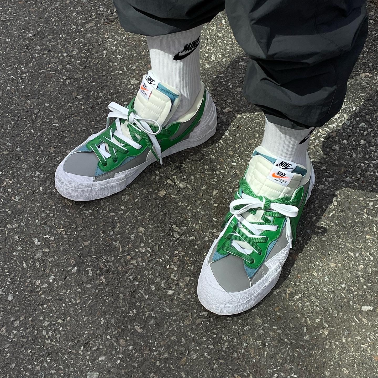 Nike x Sacai Blazer Low Classic Green 착용 스타일 - 3
