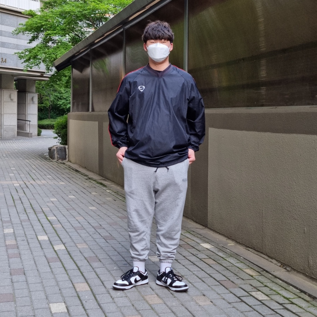 Nike Dunk Low Retro Black 착용 스타일