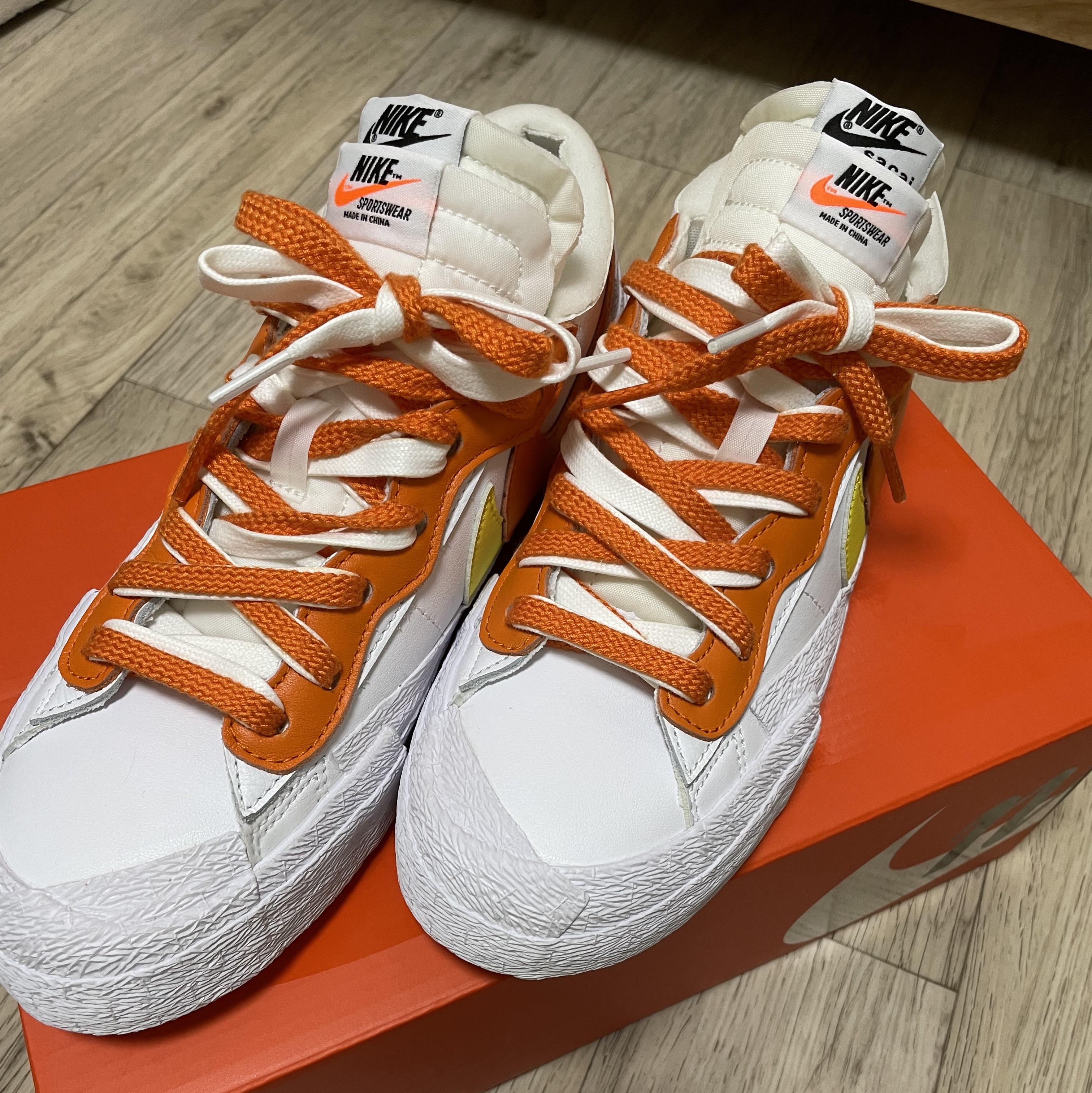 Nike x Sacai Blazer Low Magma Orange 착용 스타일
