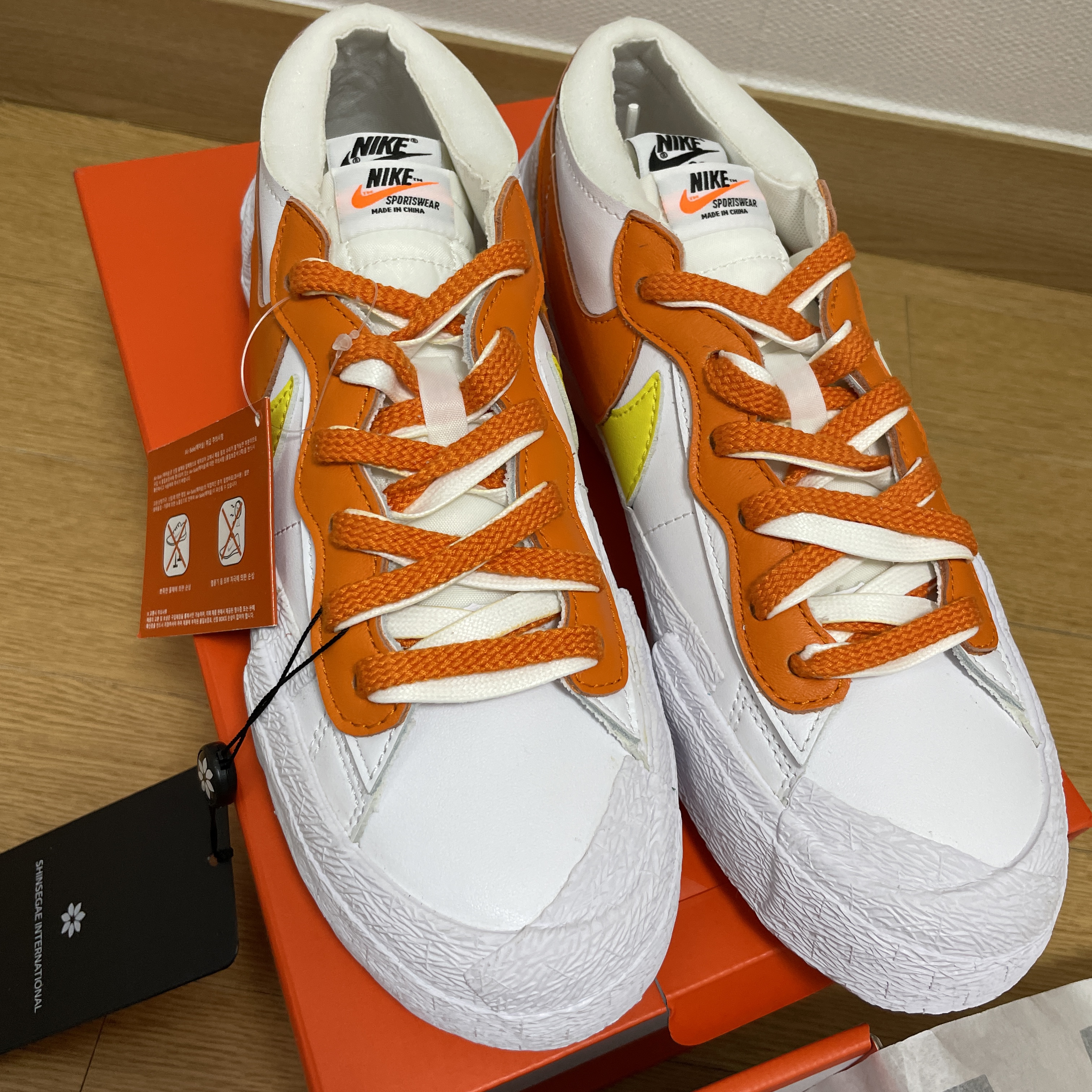 Nike x Sacai Blazer Low Magma Orange 착용 스타일