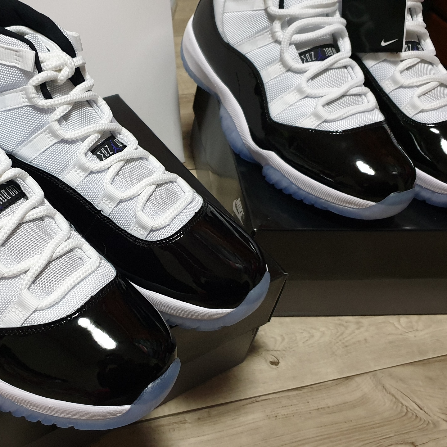 Jordan 11 Retro Concord 2018 착용 스타일 - 3