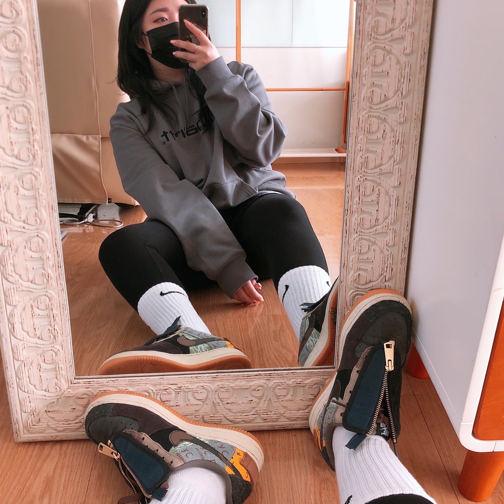 Nike x Travis Scott Air Force 1 Low Cactus Jack 착용 스타일
