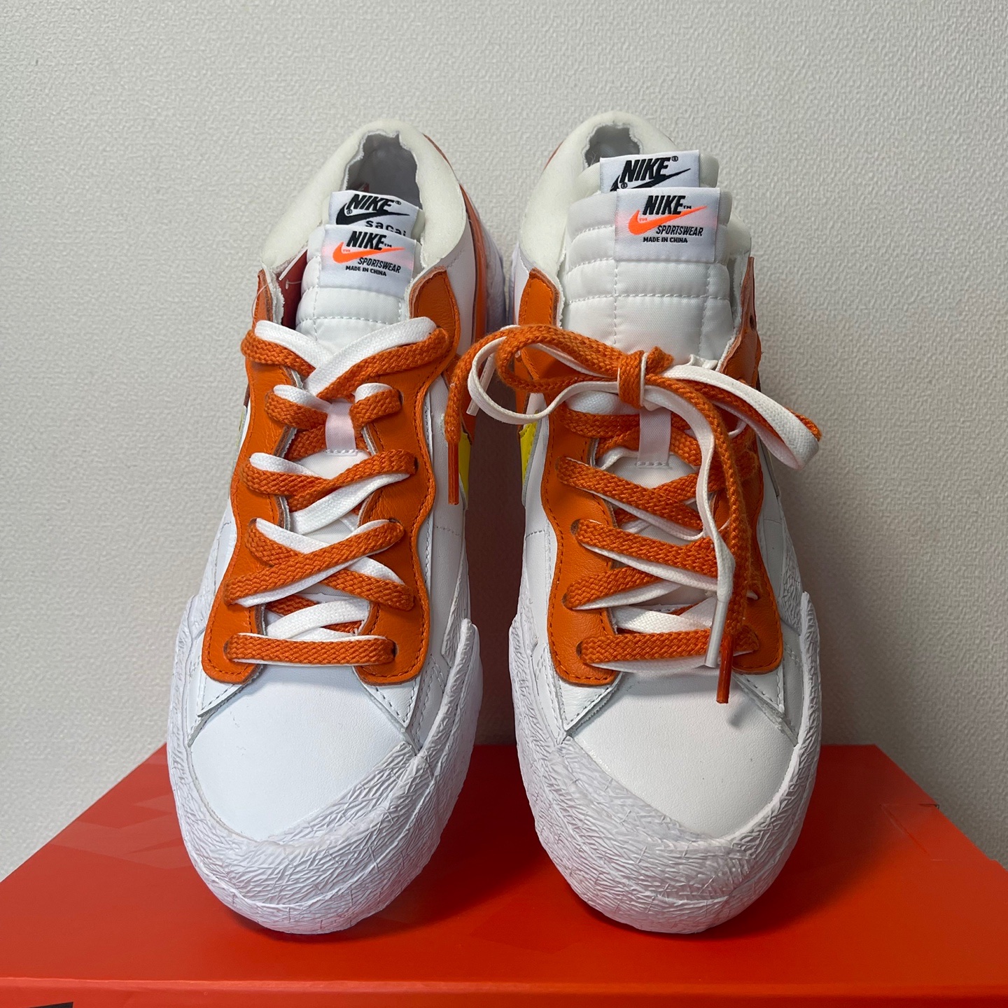 Nike x Sacai Blazer Low Magma Orange 착용 스타일 - 1